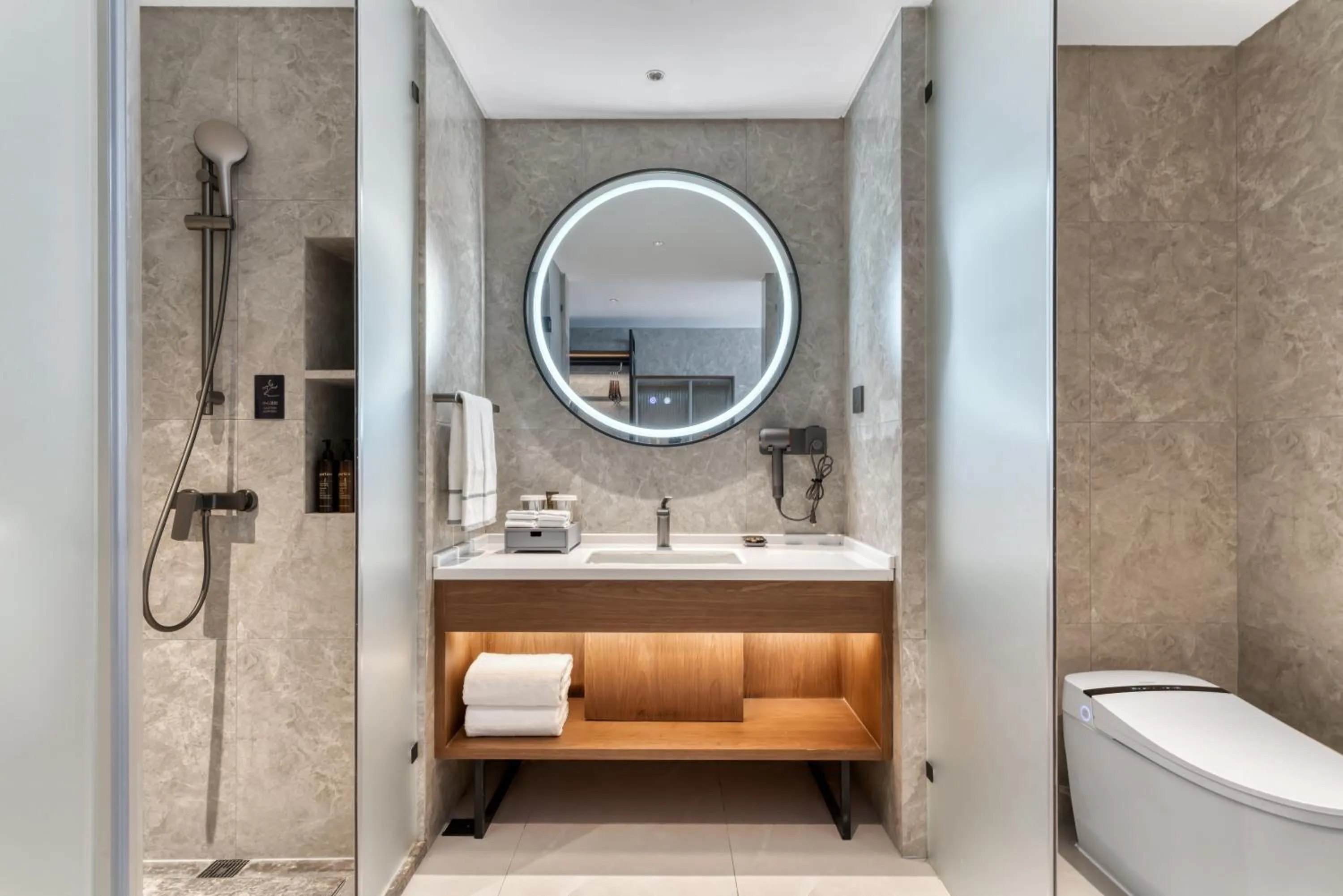 Toilet in UrCove by Hyatt Jiashan Centre