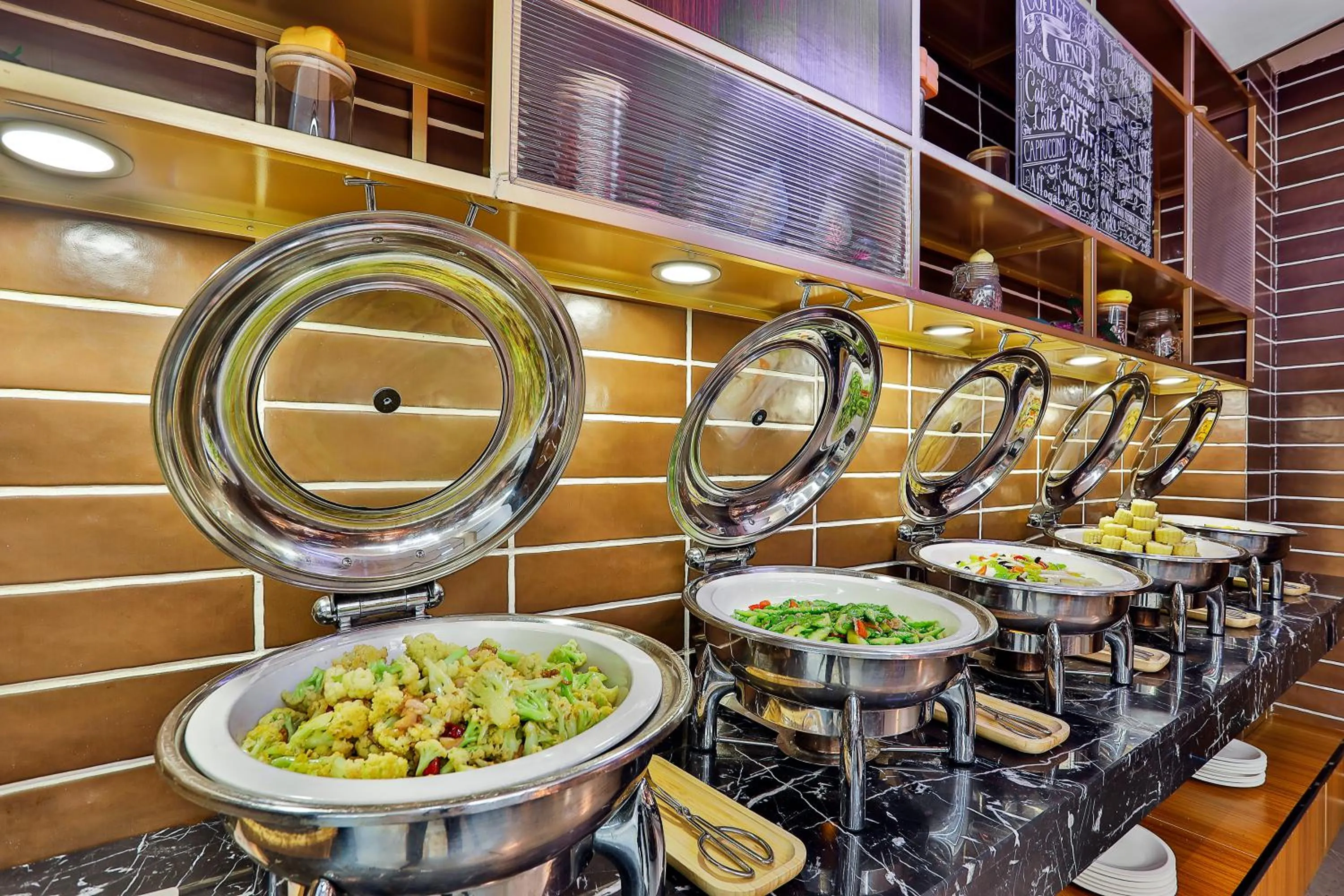 Buffet breakfast in UrCove by Hyatt Jiashan Centre