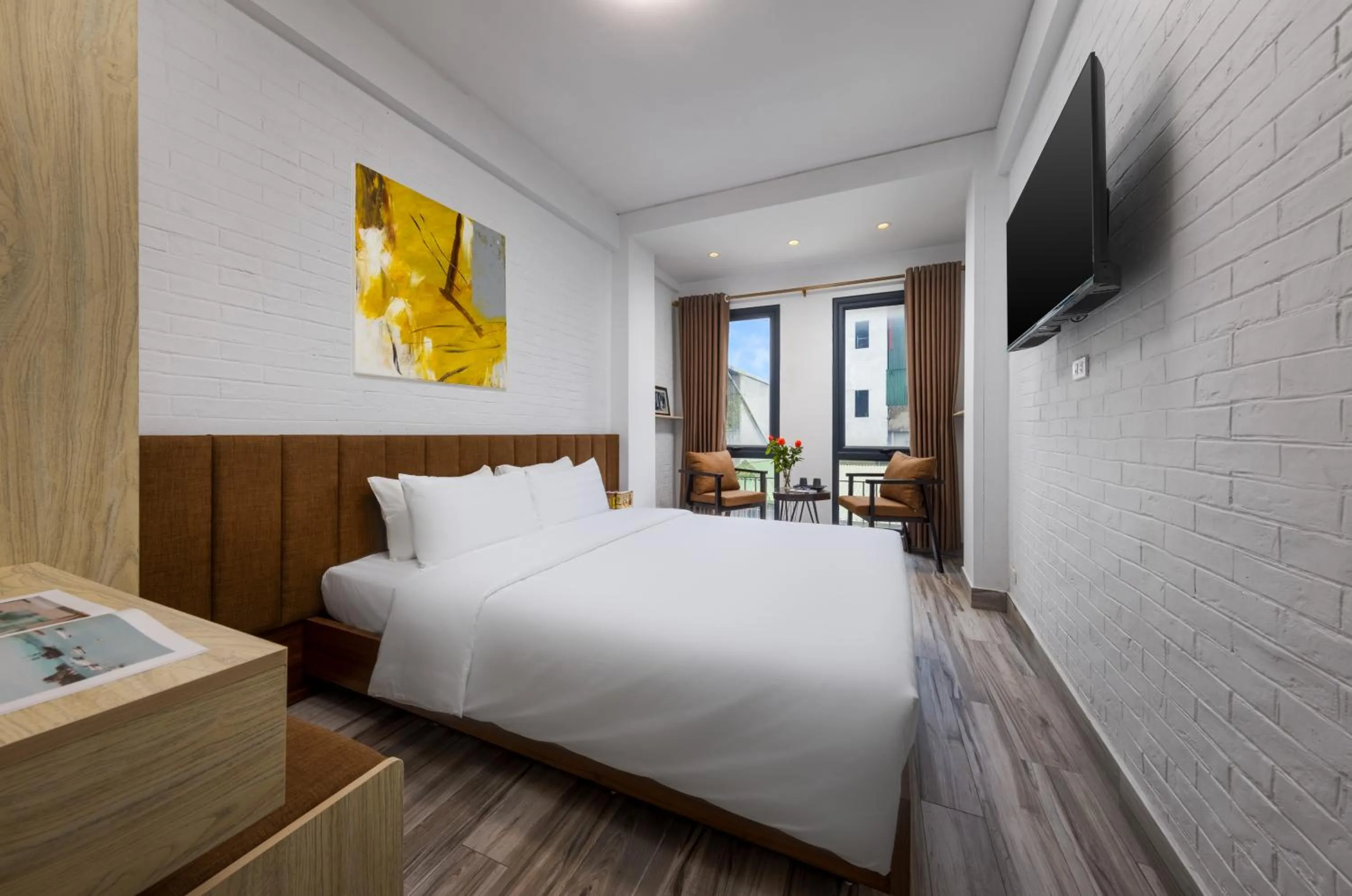 Toilet, Bed in Hanoi Center View Hotel and Spa