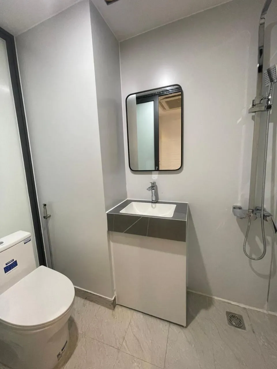 Shower in Hanoi Center View Hotel and Spa