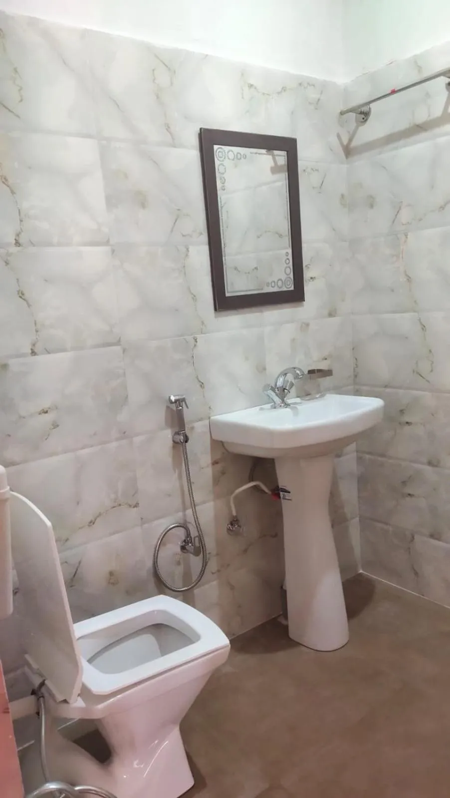 Toilet in Gulmarg GS Residency Hotel