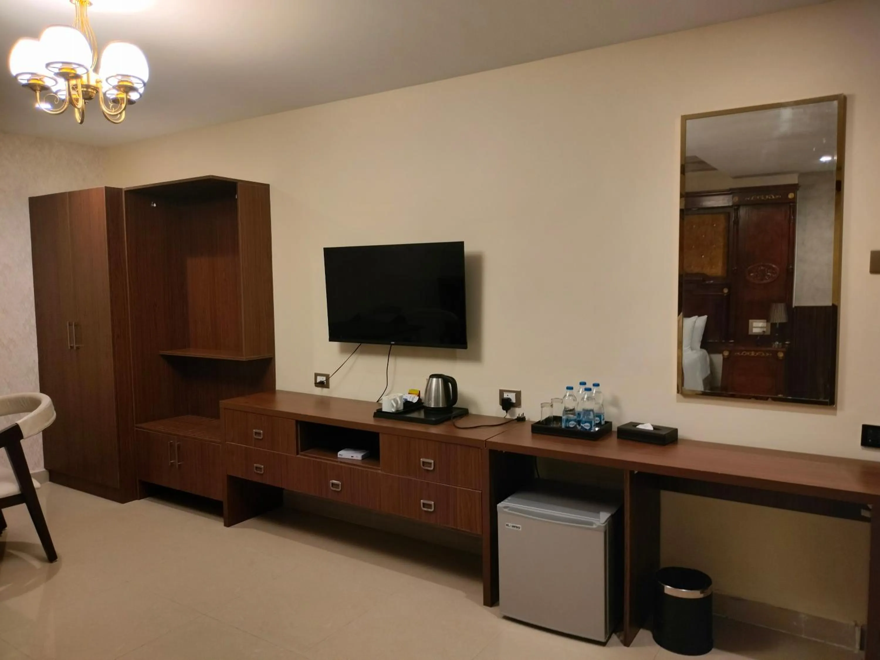 TV and multimedia in Sathyam Grand Resorts, Sriperumbudur