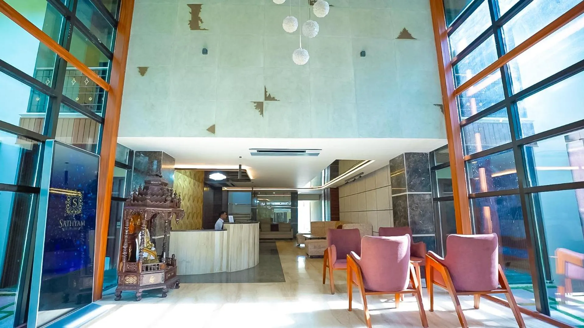 Seating area in Sathyam Grand Resorts, Sriperumbudur