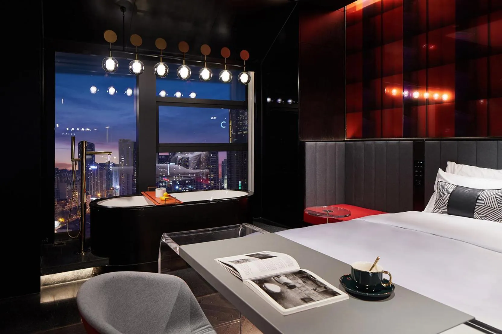 Bed in ISEYA Design Hotel Chengdu Taikoo Li