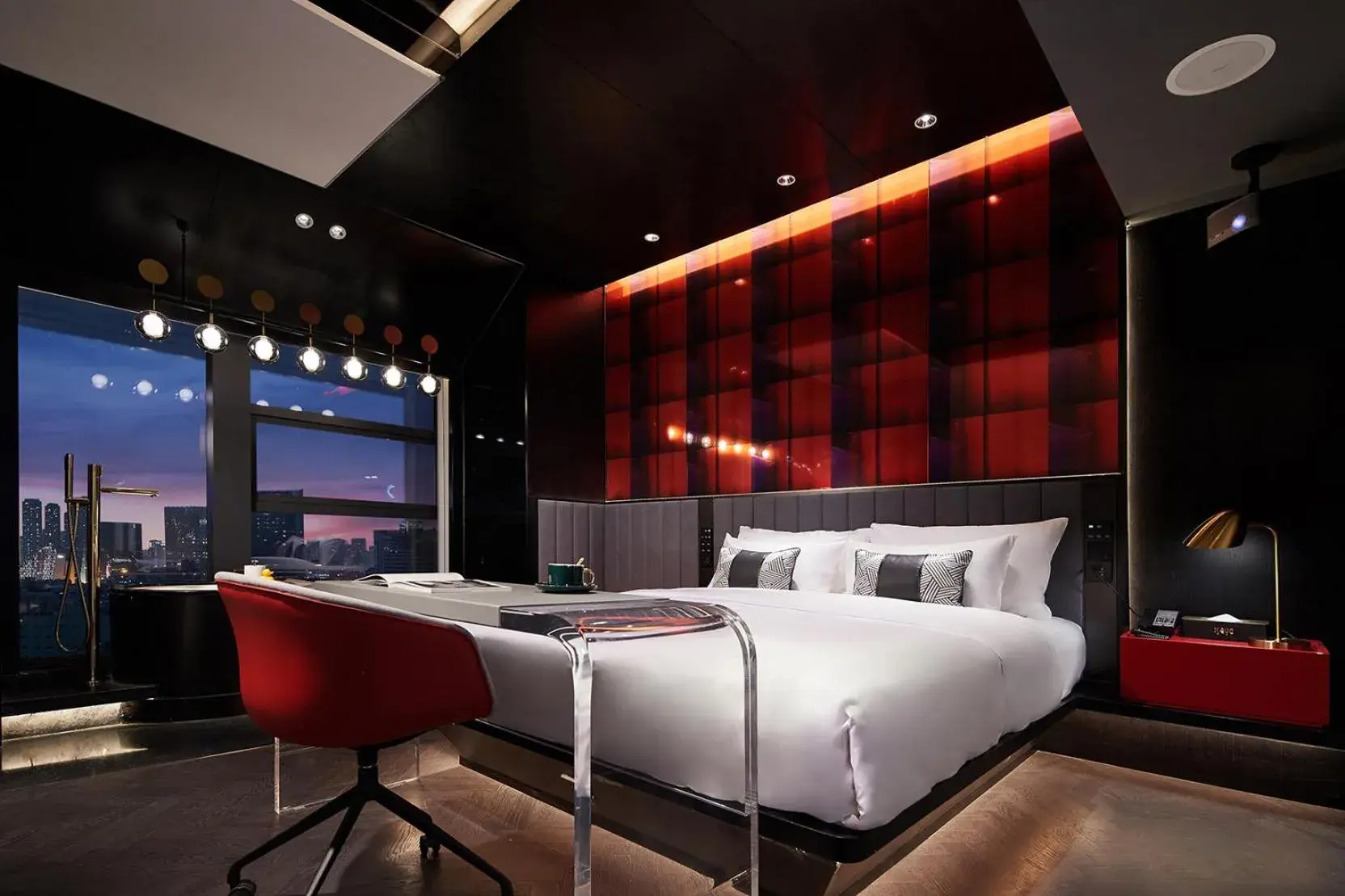 Red & Black King Room in SEYA Design Hotel - Chengdu Taikoo Li - Managed by SEYA GROUP Red & Black King Room in SEYA Design Hotel - Chengdu Taikoo Li - Managed by SEYA GROUP