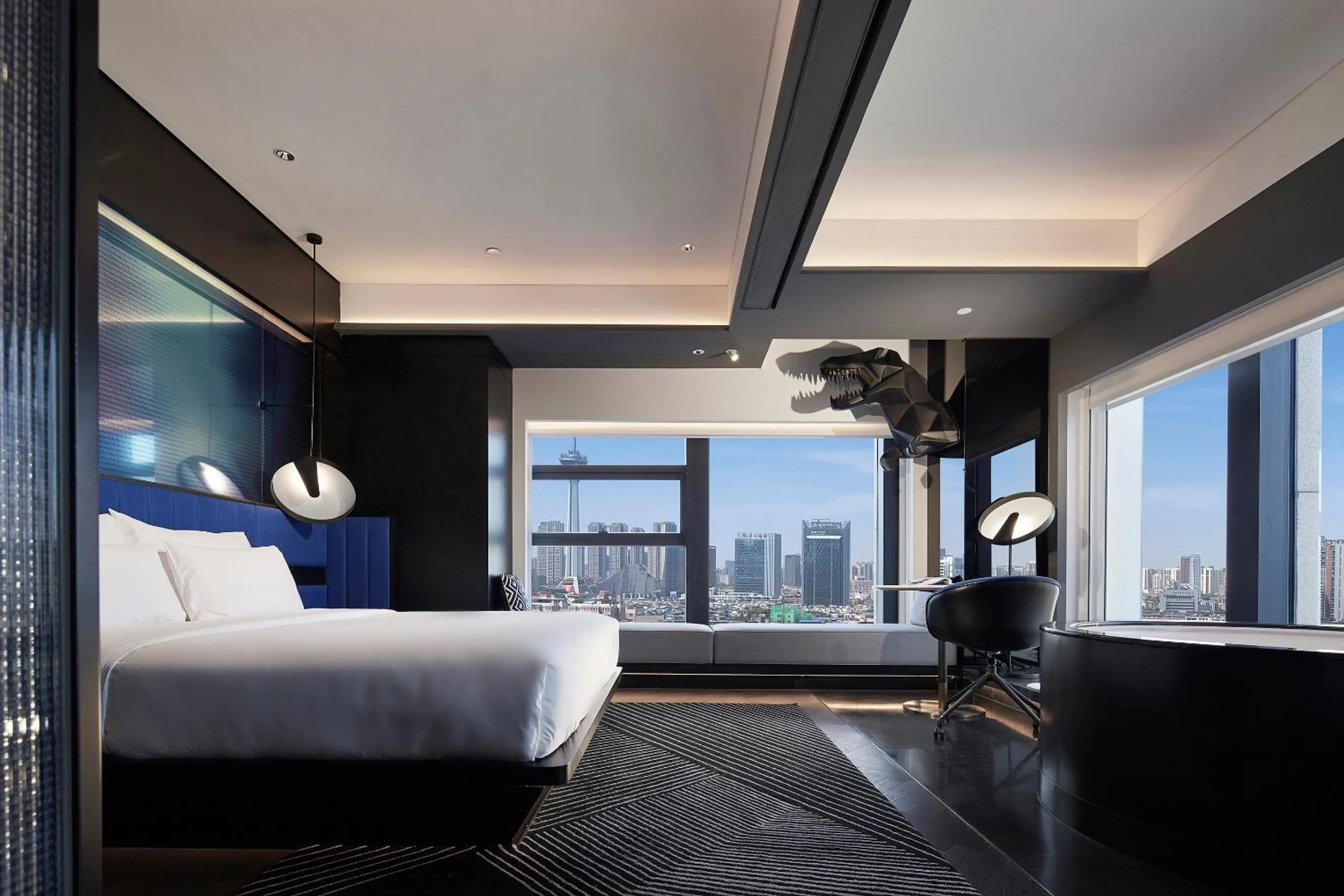 Photo of the whole room, Bed in ISEYA Design Hotel Chengdu Taikoo Li