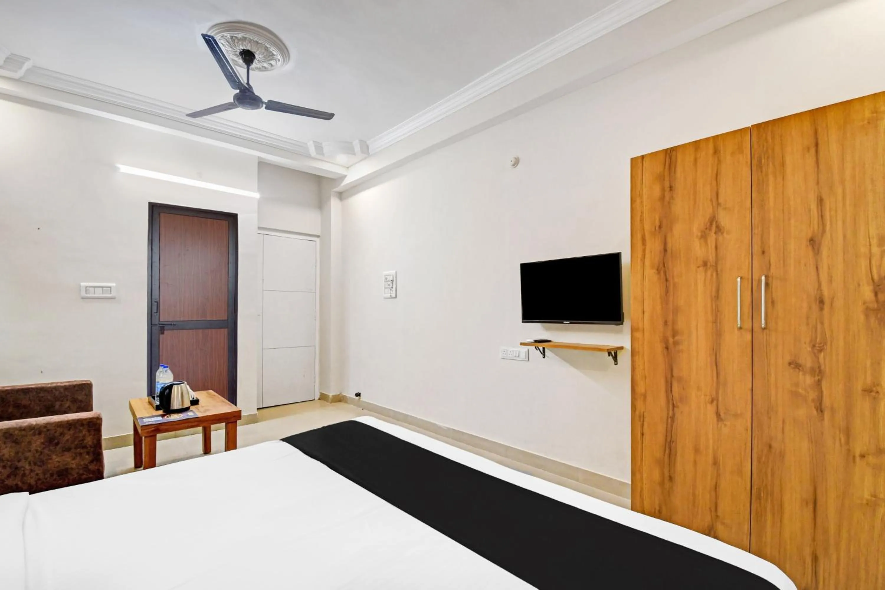 Bedroom, Bed in Super Hotel O AURA HOTEL SONNET INNS