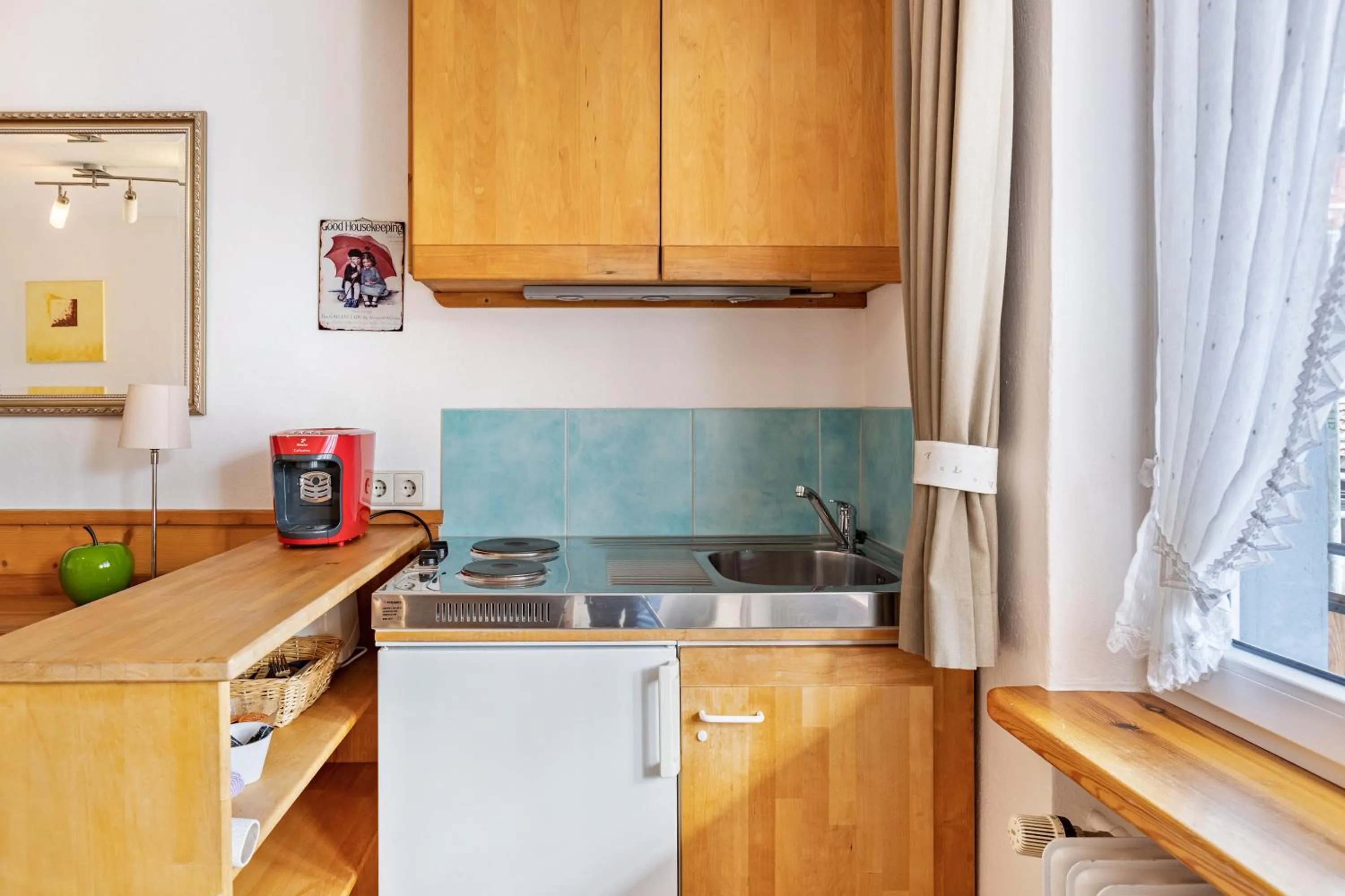 Kitchen or kitchenette in Pension Ferienwohnung Baarblick