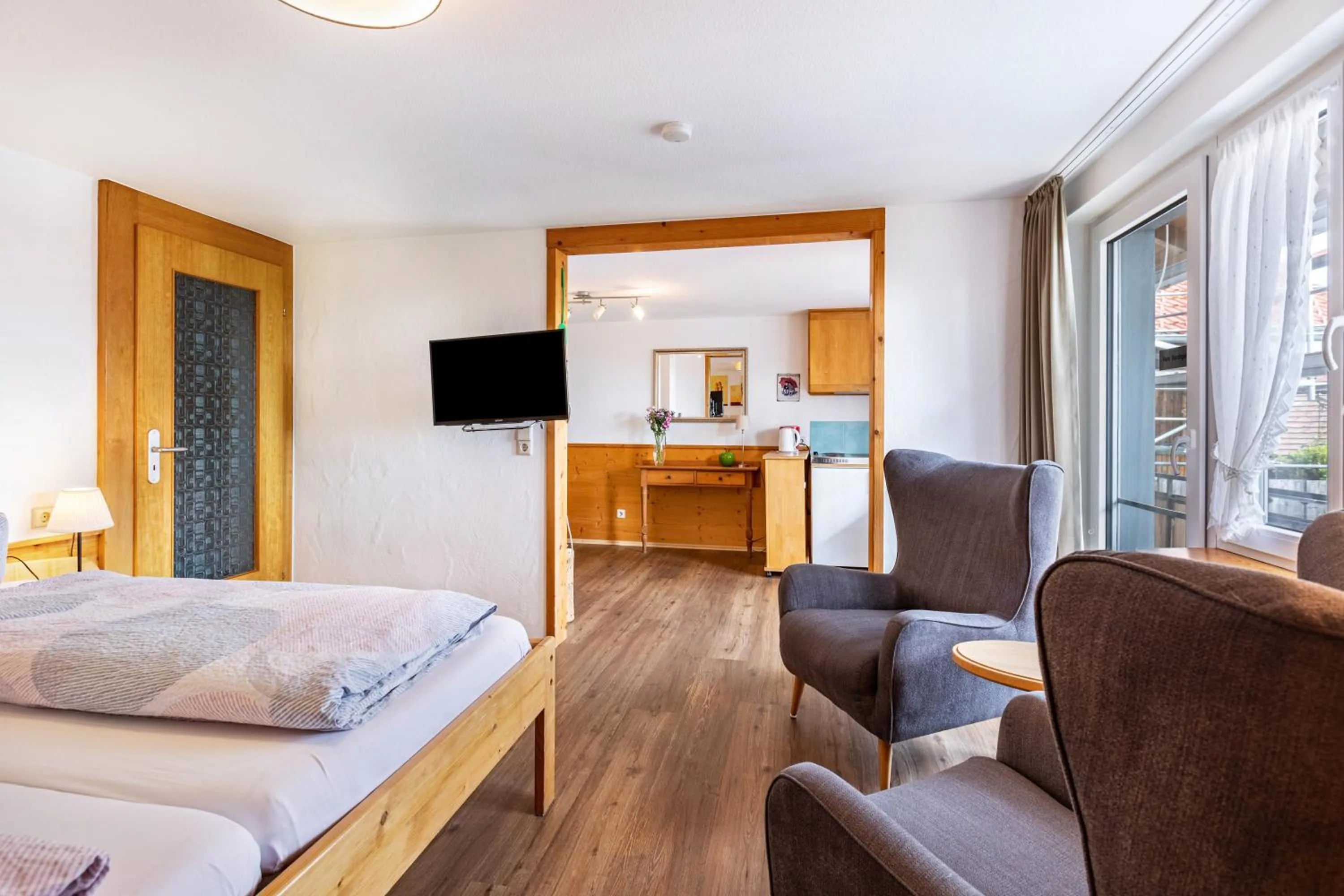 Property building, Bed in Pension Ferienwohnung Baarblick