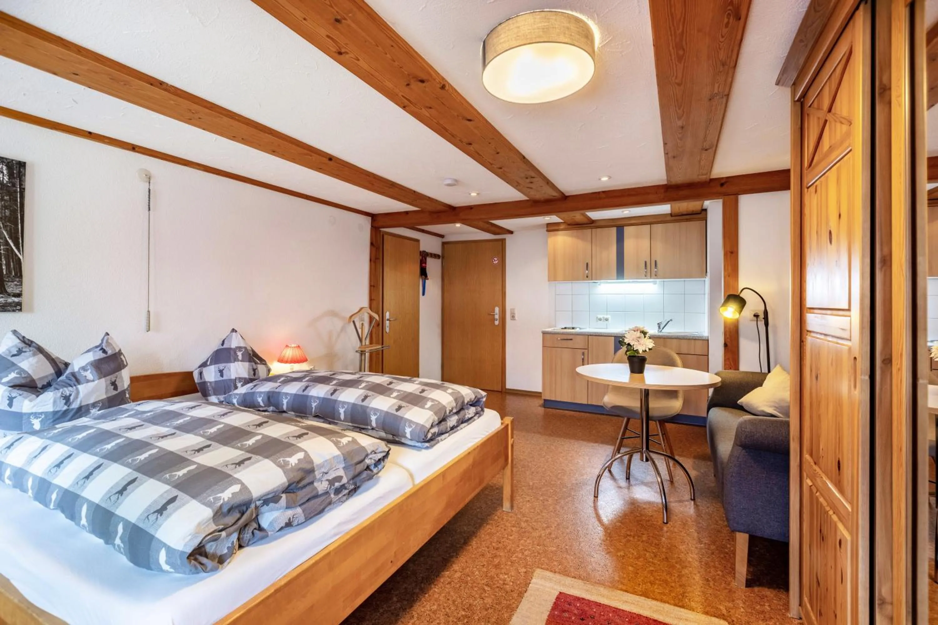 Property building, Bed in Pension Ferienwohnung Baarblick