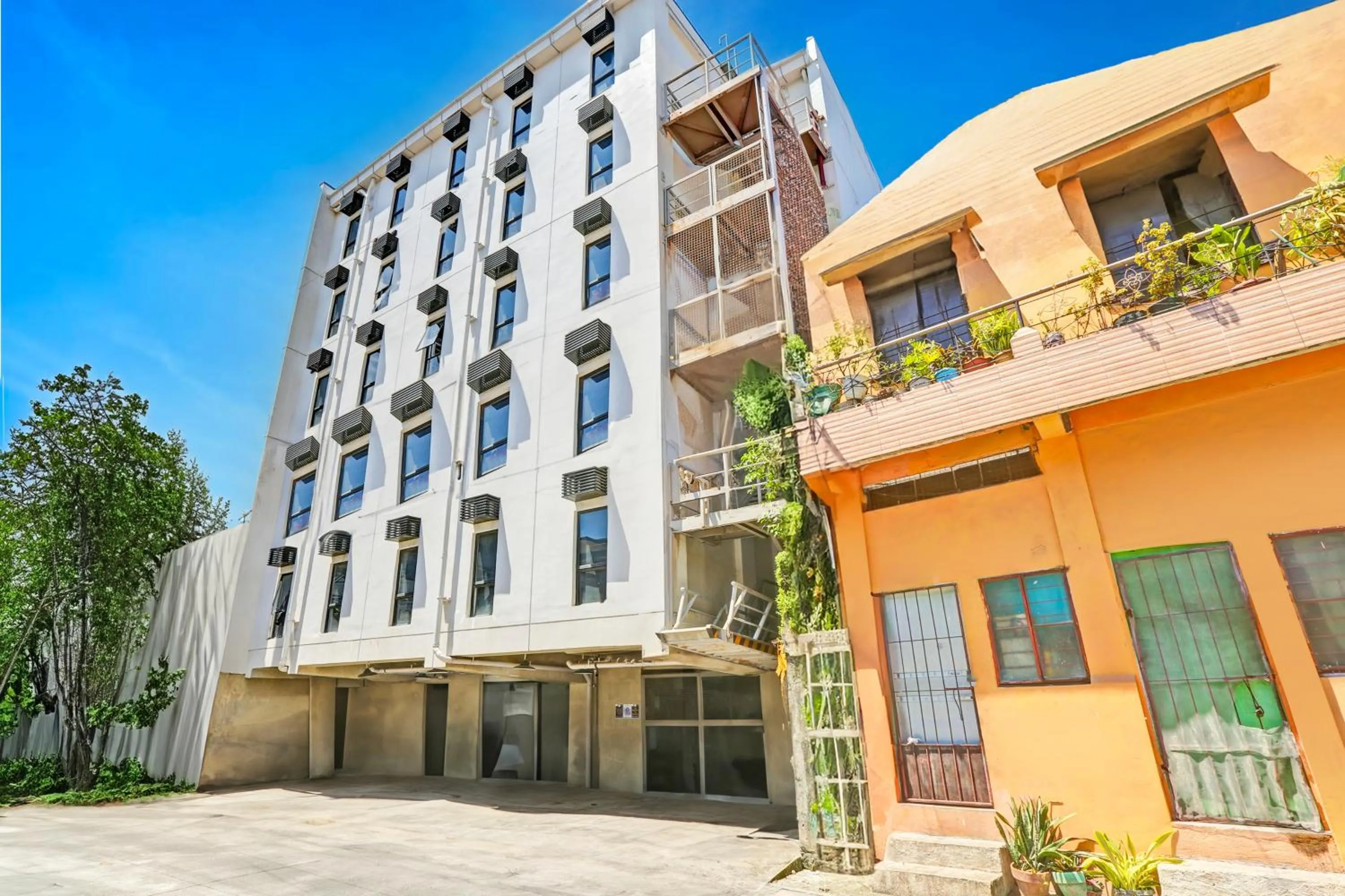 Spot On Classy Bunkbeds Near Makati Manila Formerly MYTOWN Madrid