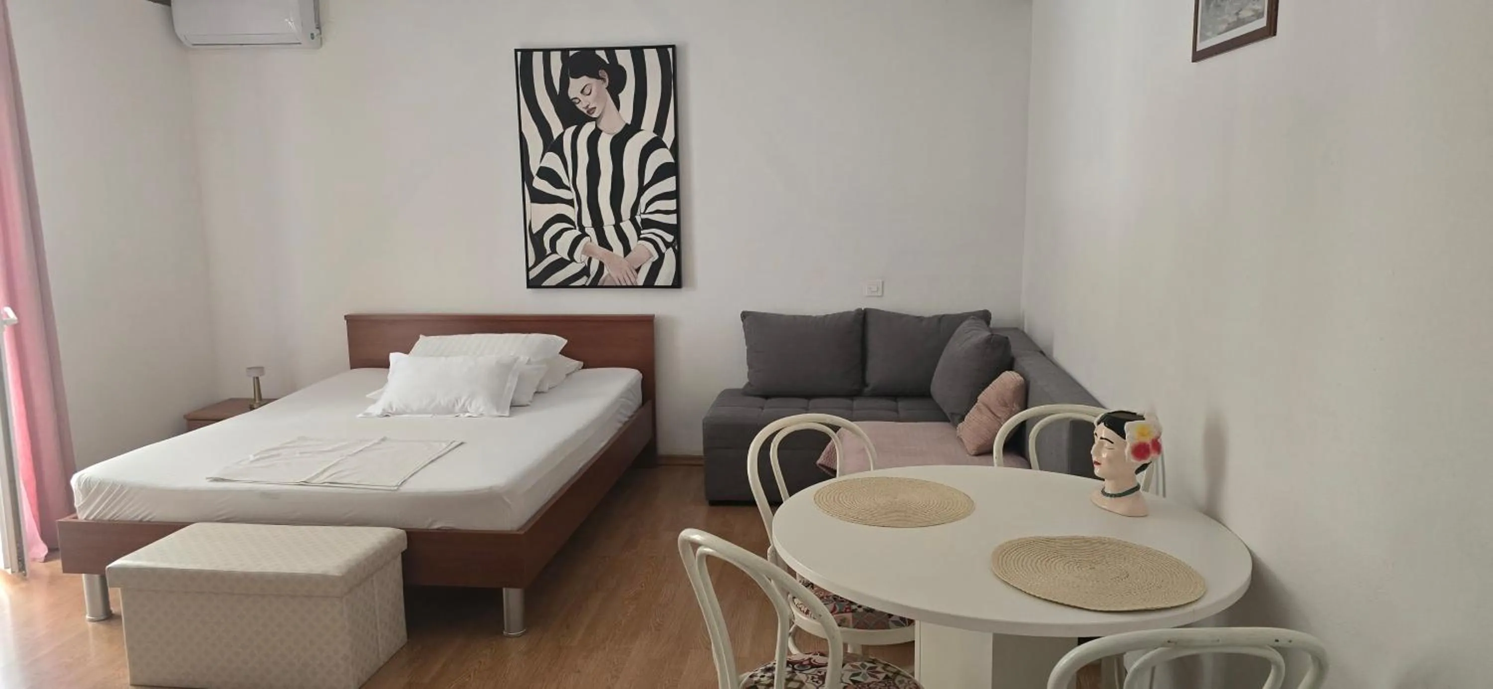 Bed in Apartments Coko