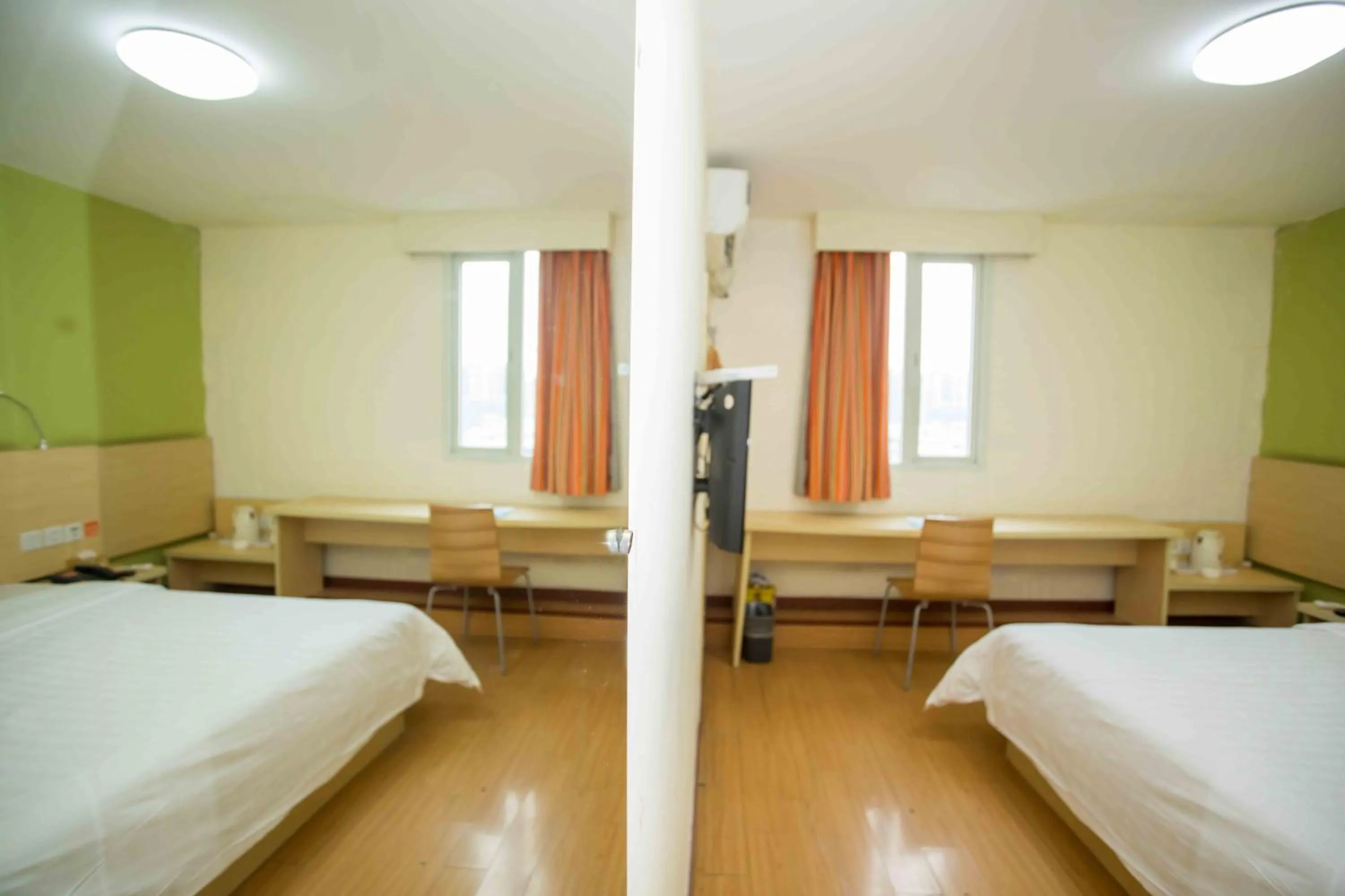 Bed in 7Days Inn Huizhou West Lake