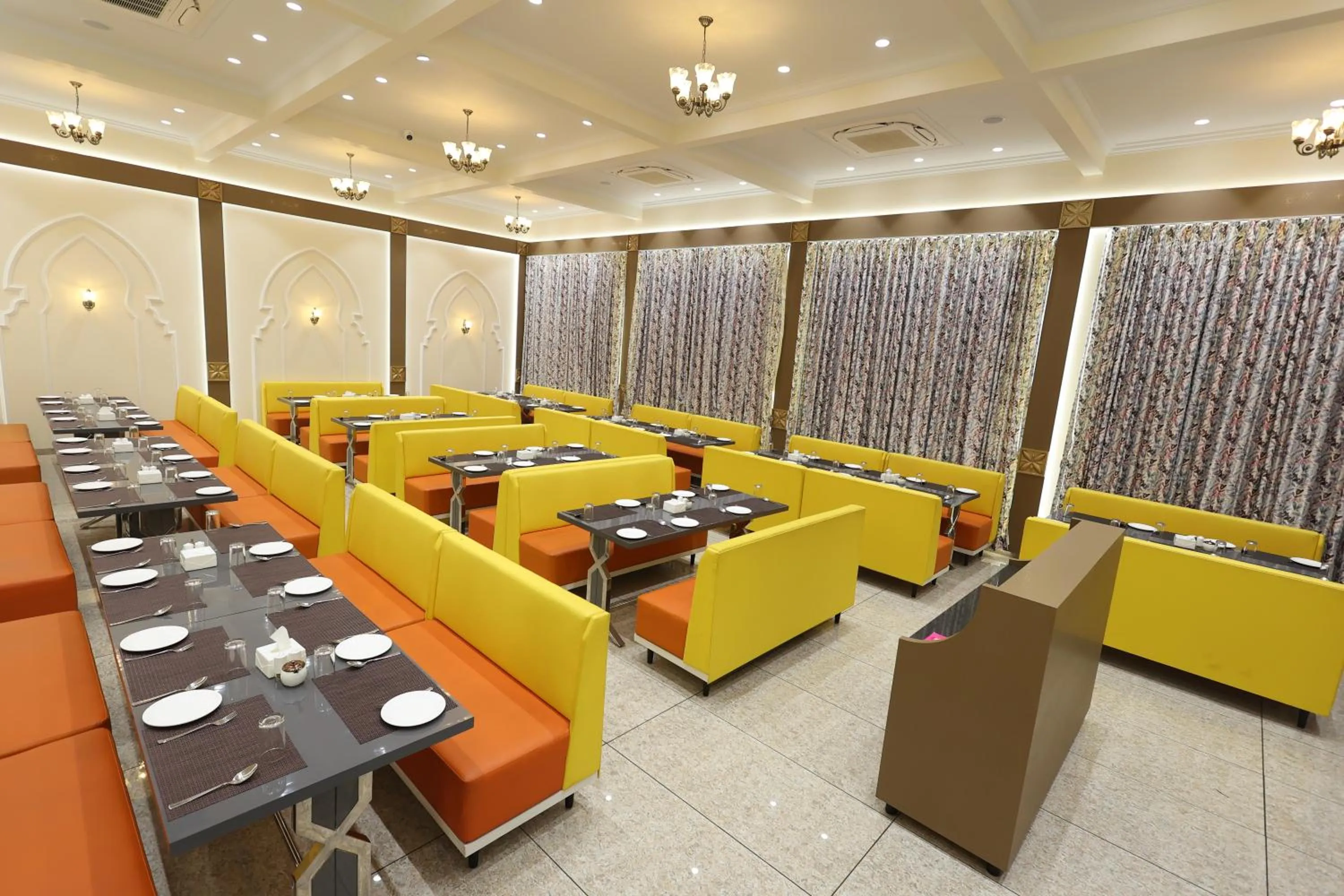 Family in Hotel Grand Haveli