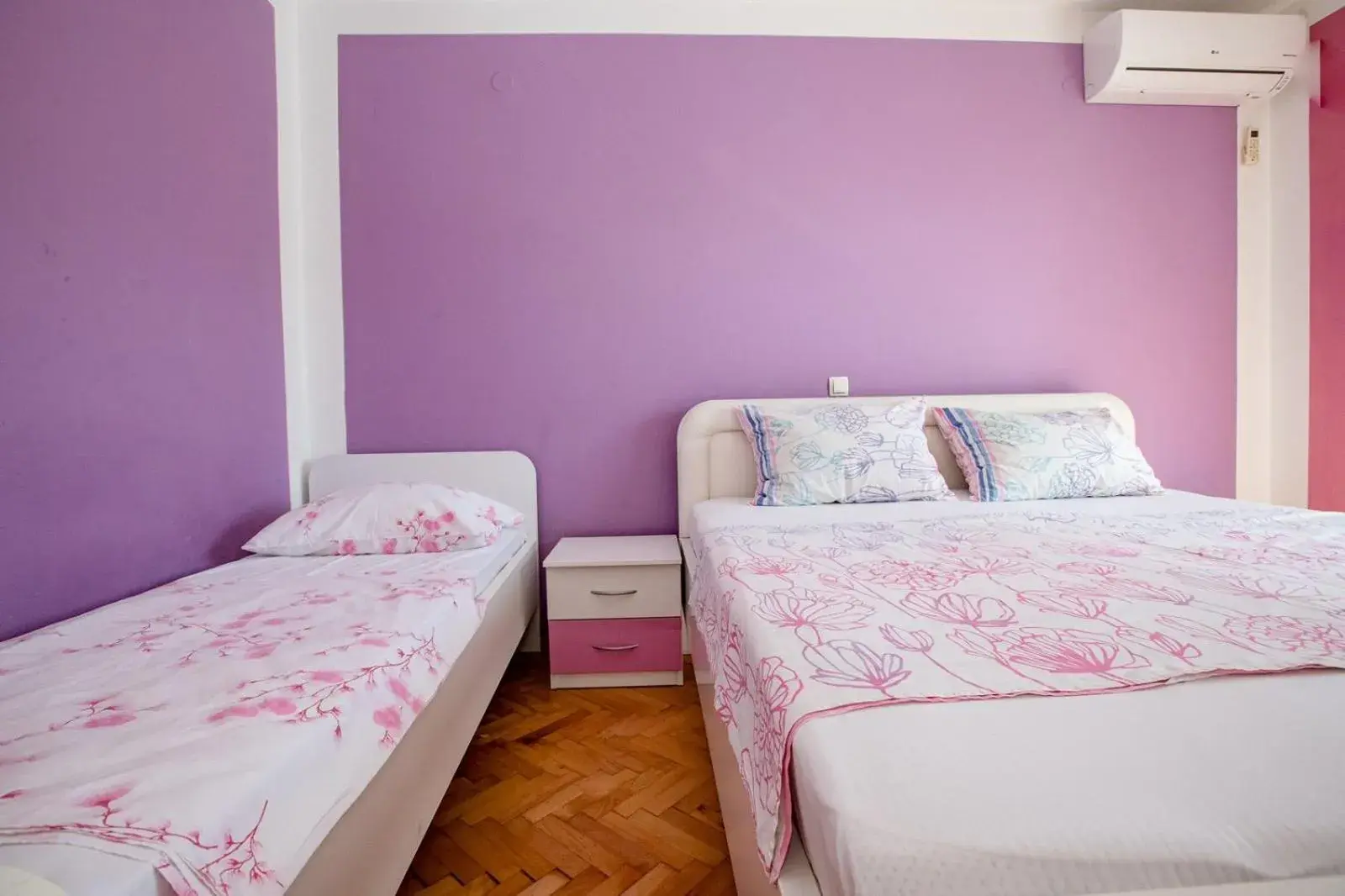 Three Bedroom Apartment with Balcony in Apartments Zora Three Bedroom Apartment with Balcony in Apartments Zora