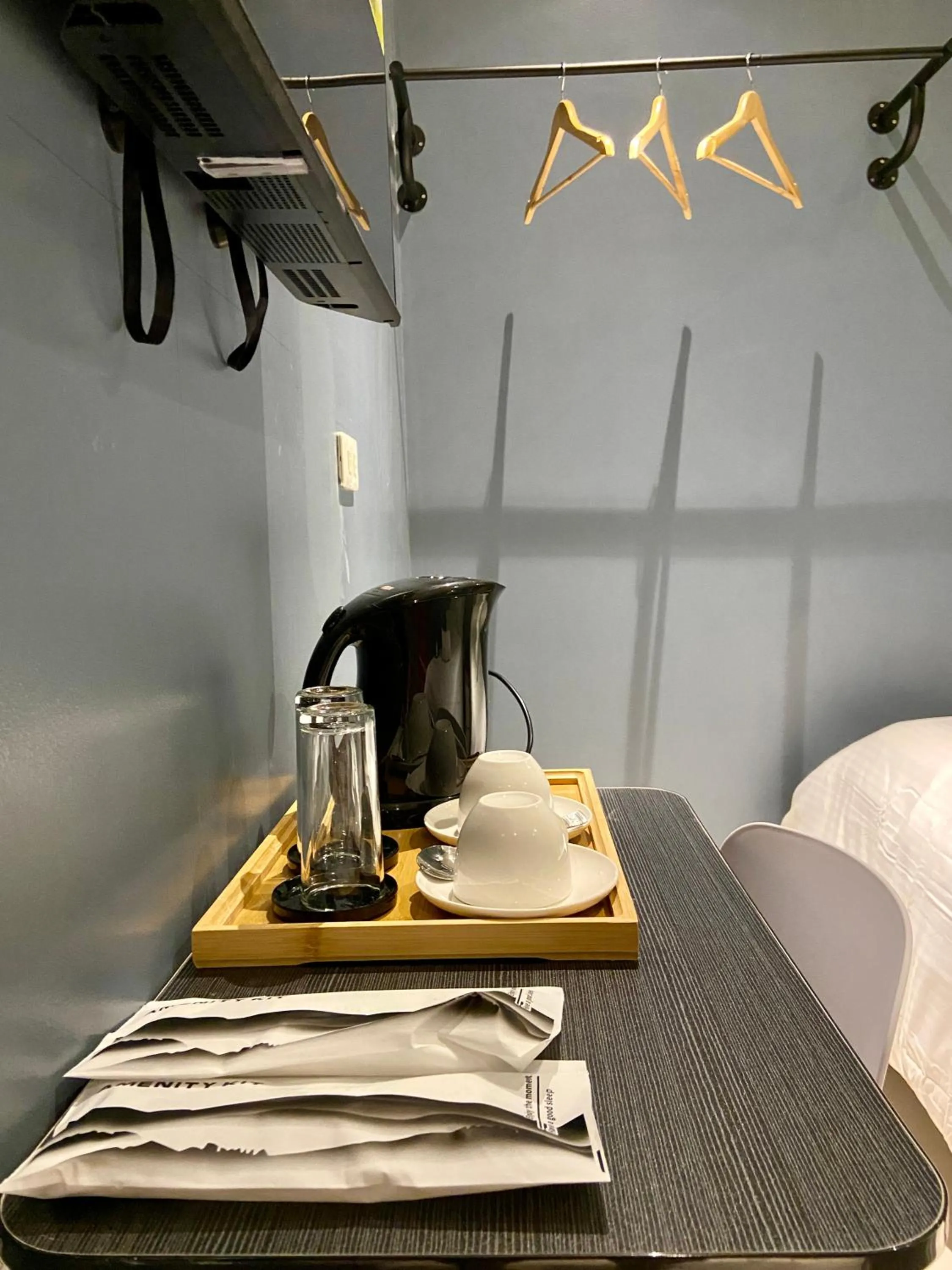 Coffee/tea facilities, Bed in IAO Boutique Hotel