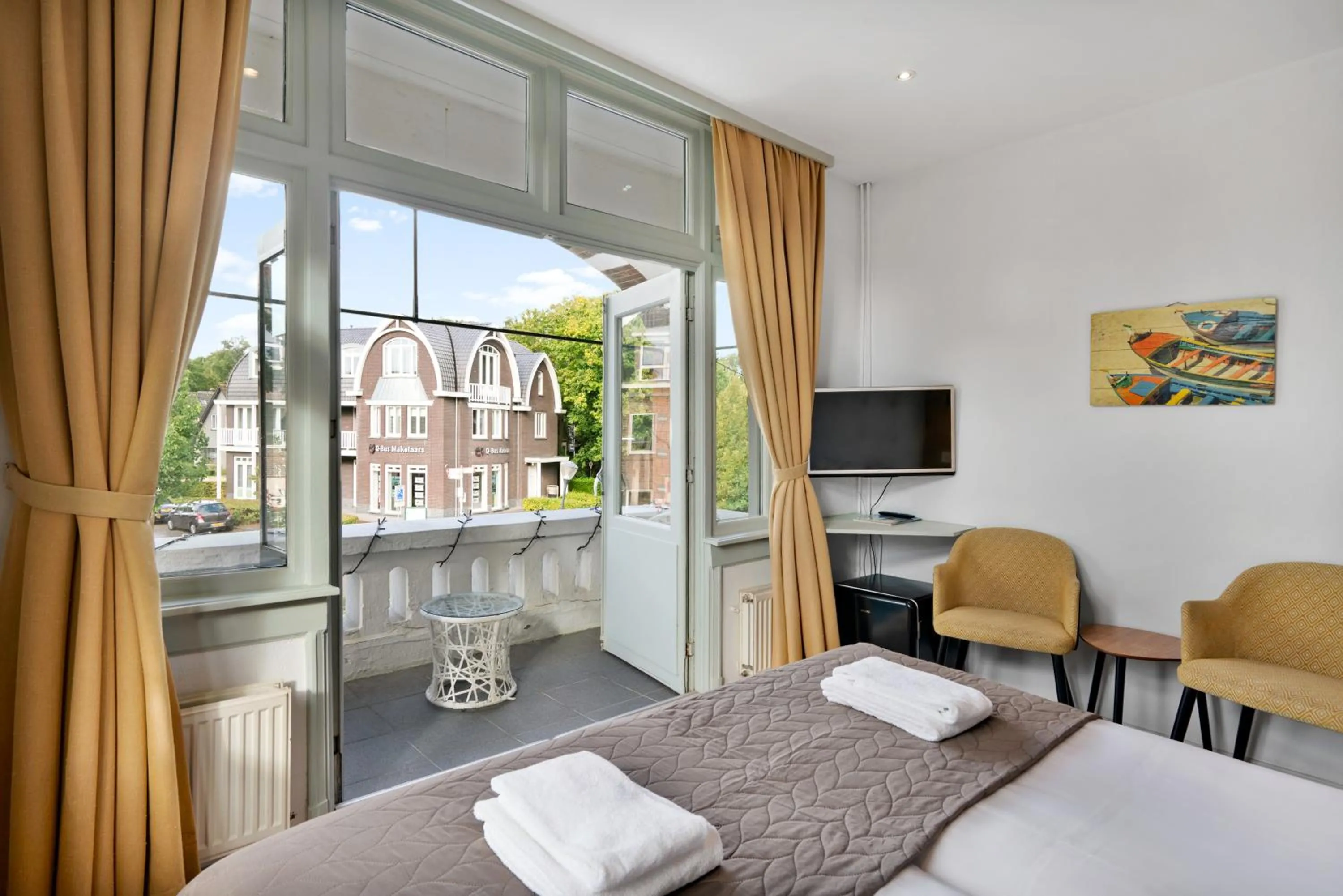 Dijkstra Hotels