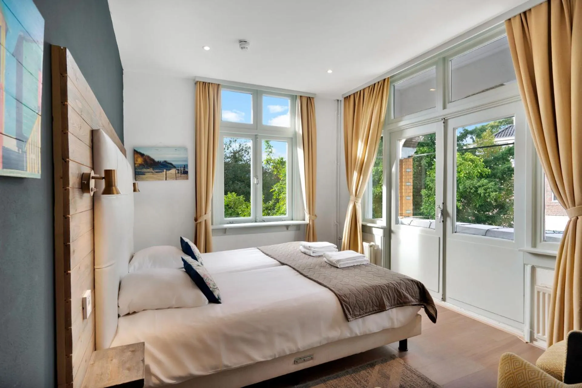 Dijkstra Hotels