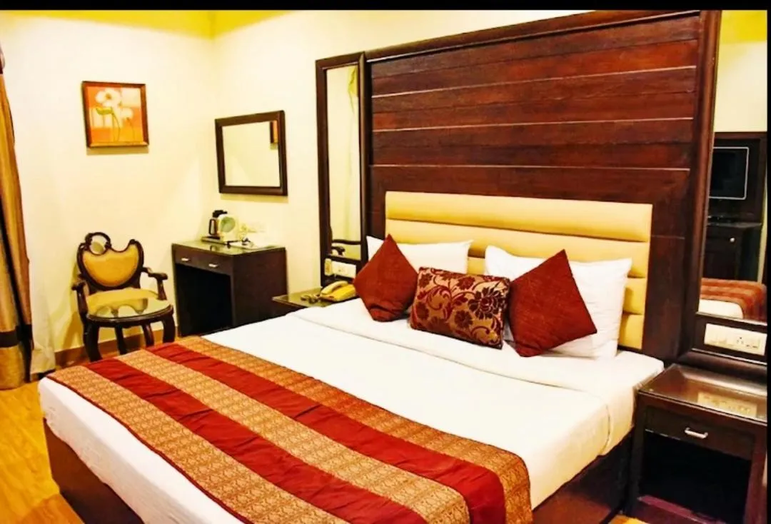 Bed in Aaron residency