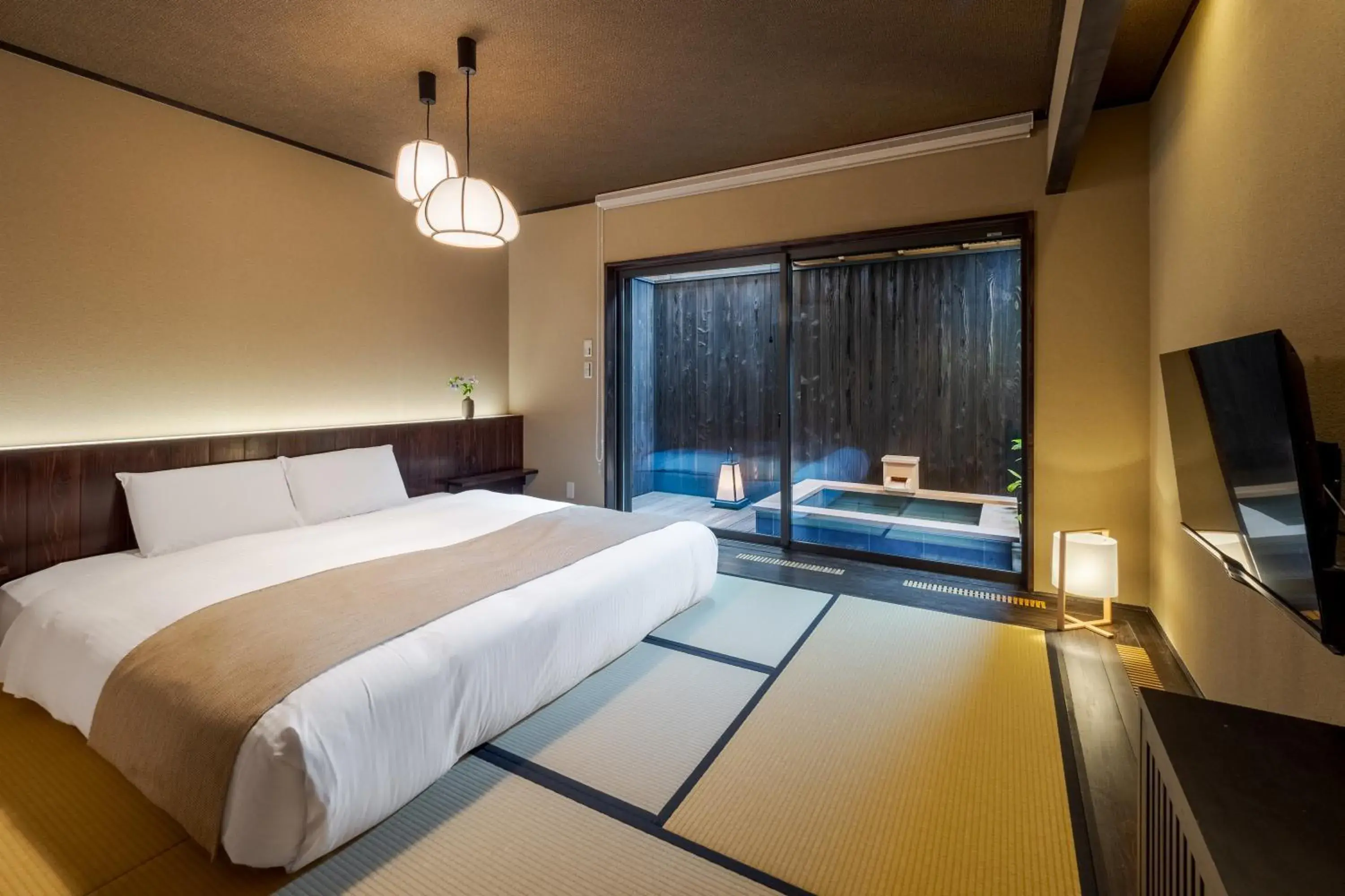 Bed in ROJIYU Kyoto Bed in ROJIYU Kyoto