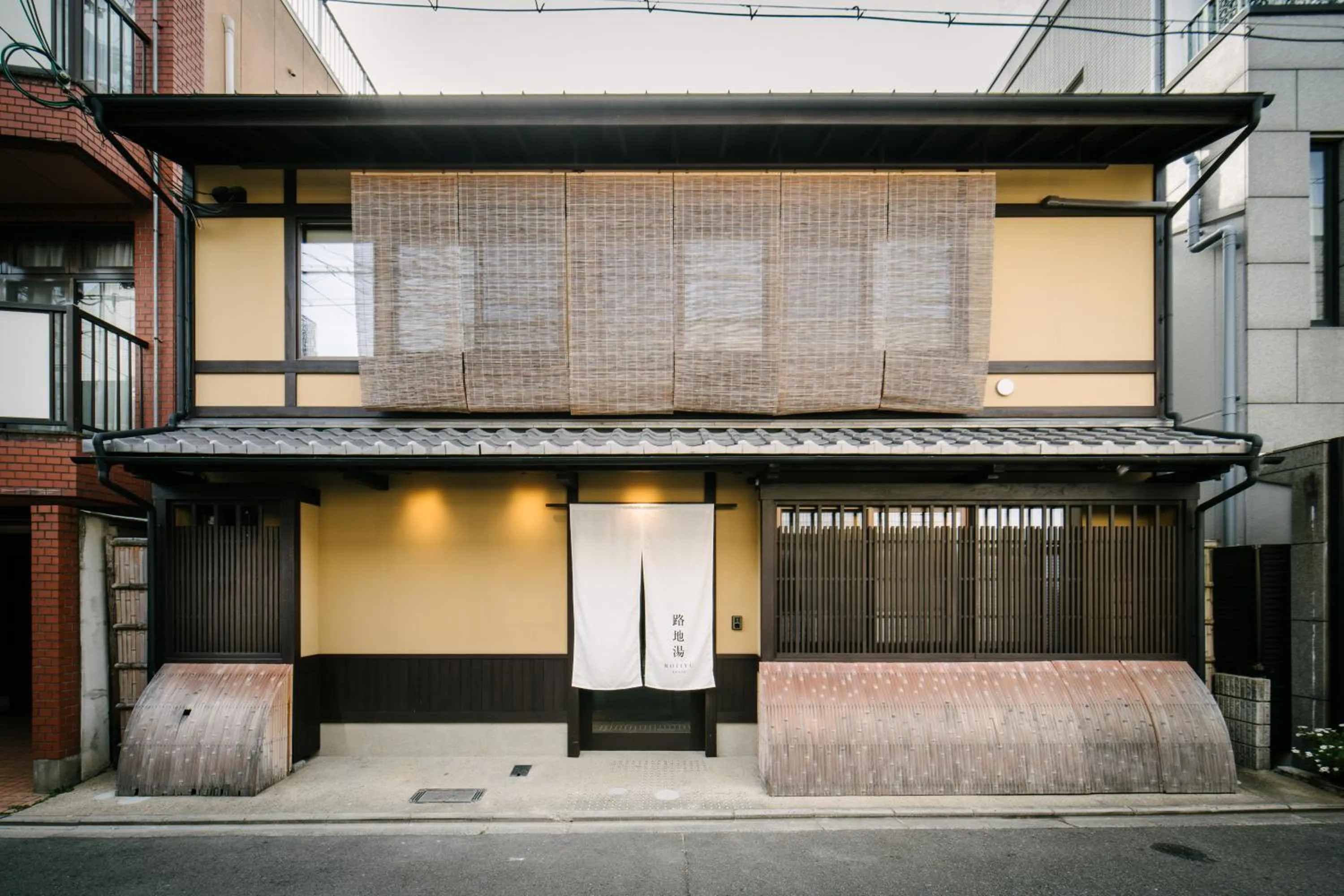 Property building in ROJIYU Kyoto