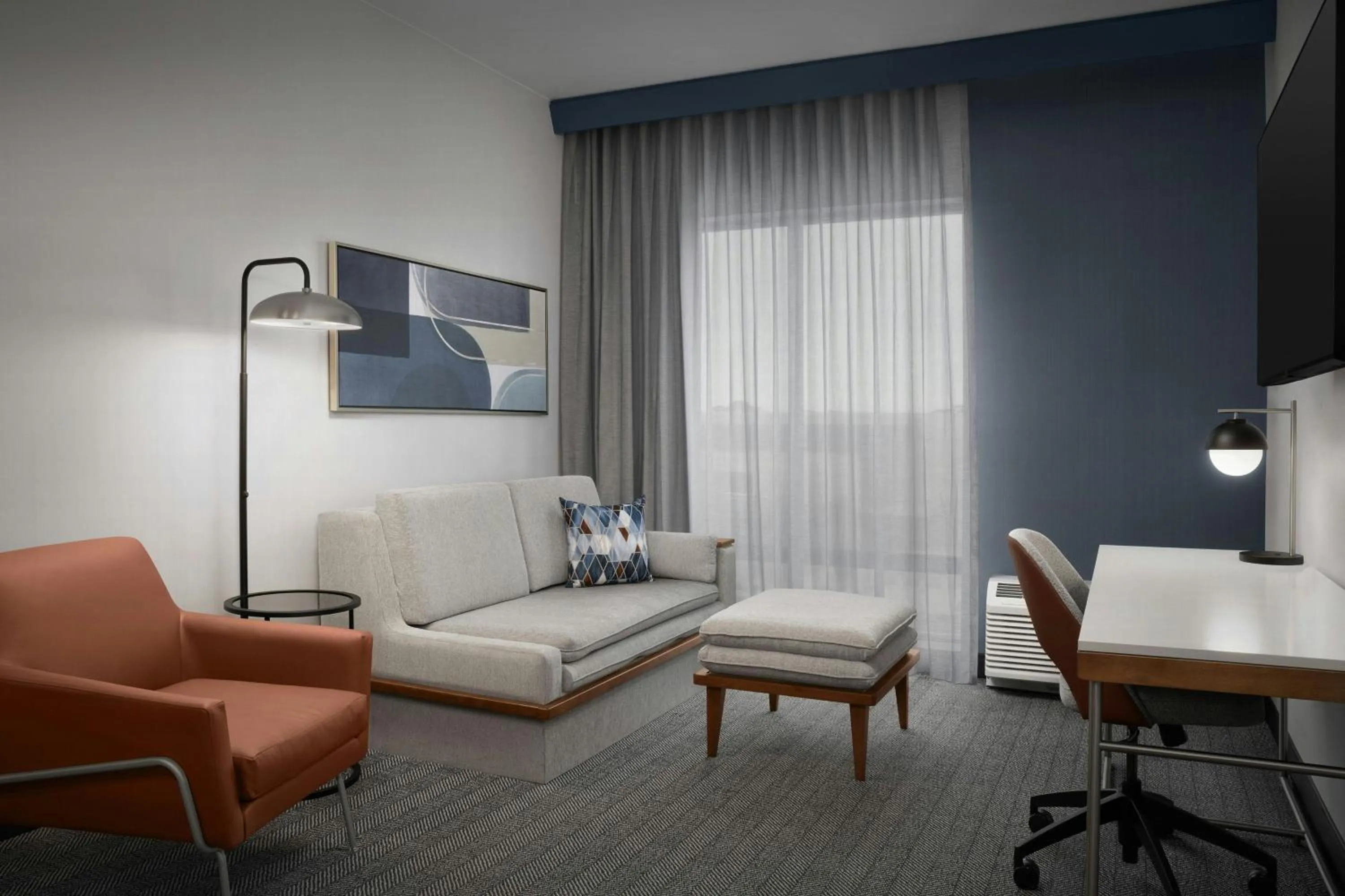 Photo of the whole room in Courtyard by Marriott Antioch Pittsburg