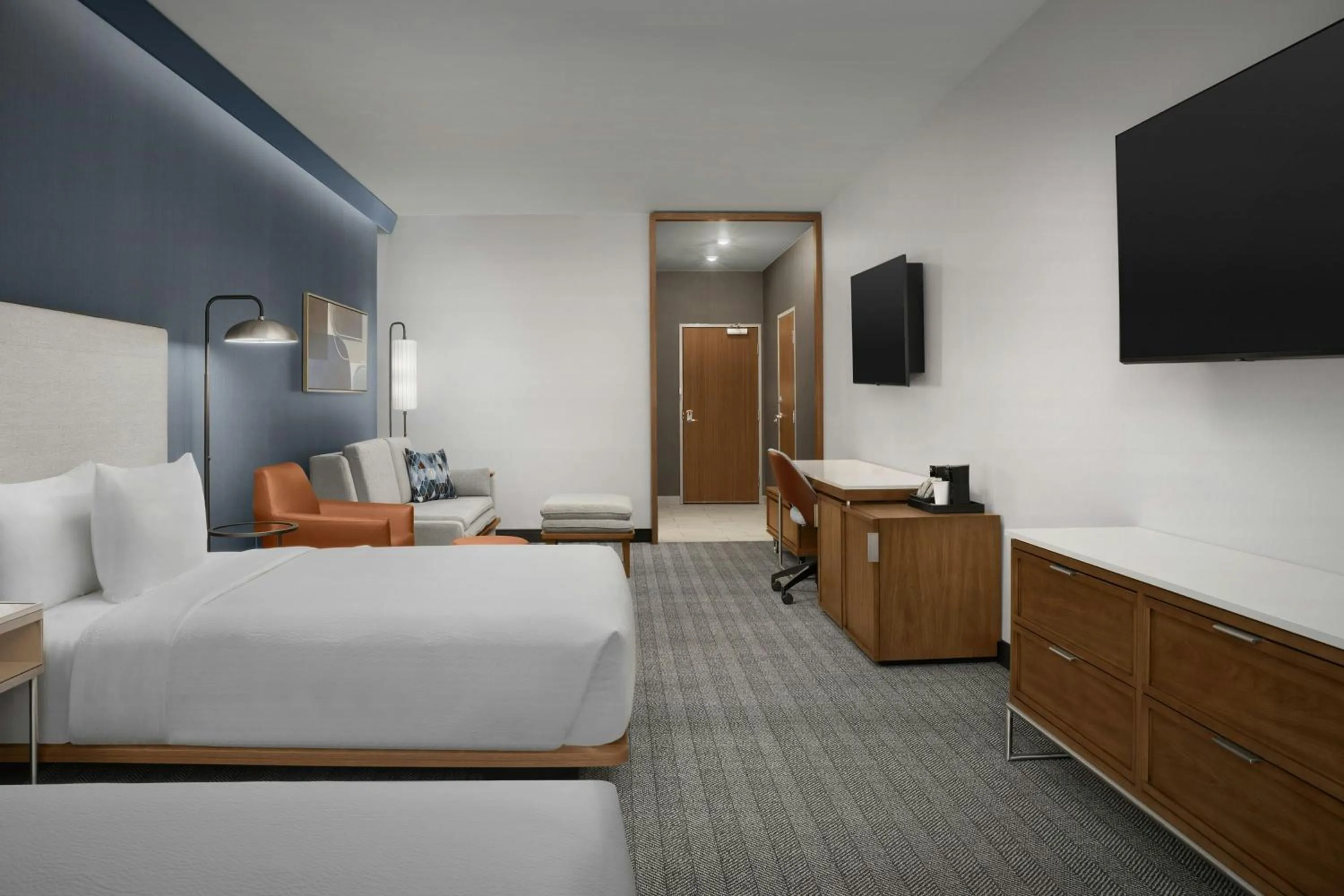 Photo of the whole room, Bed in Courtyard by Marriott Antioch Pittsburg