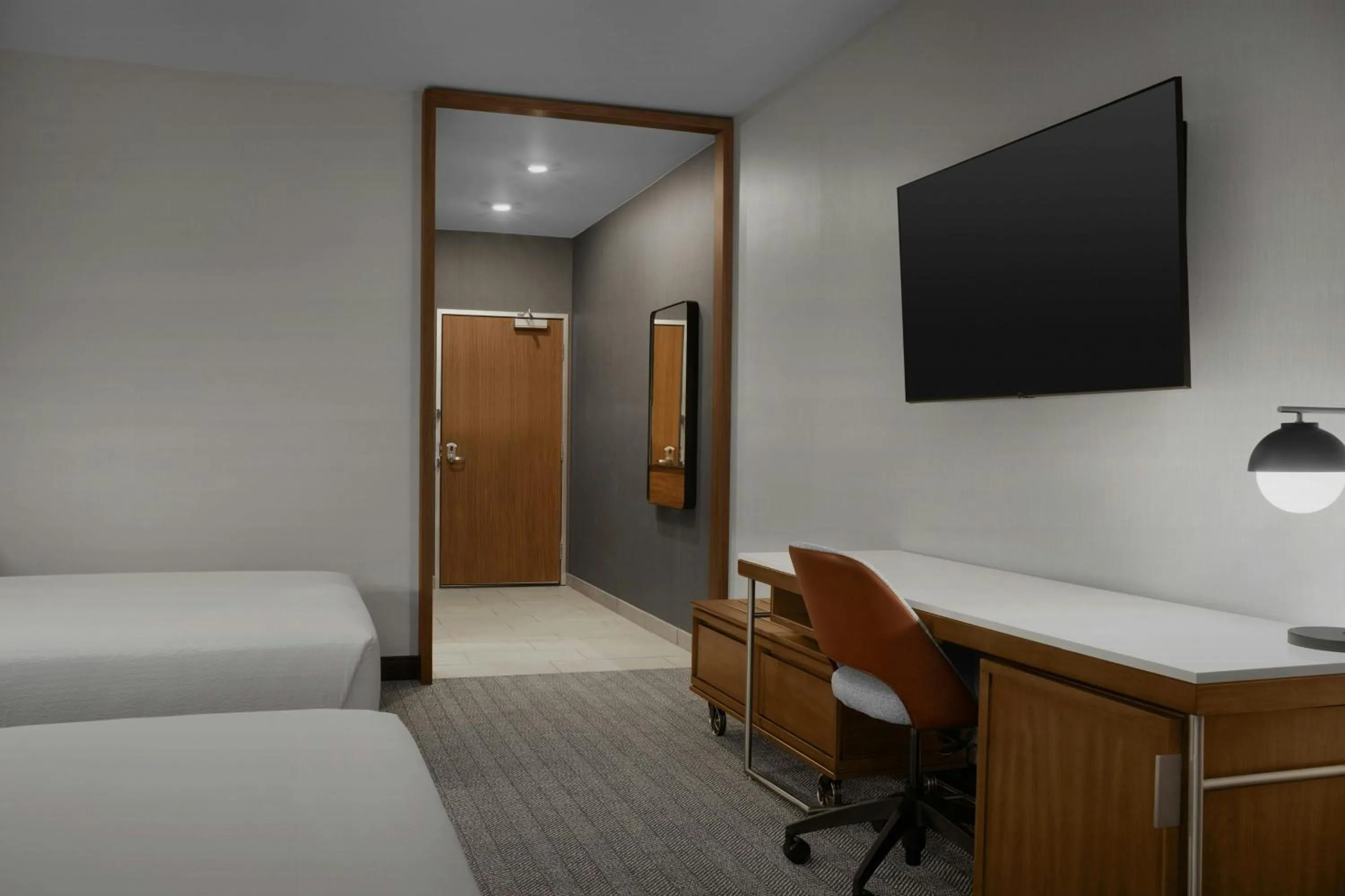 Photo of the whole room, Bed in Courtyard by Marriott Antioch Pittsburg