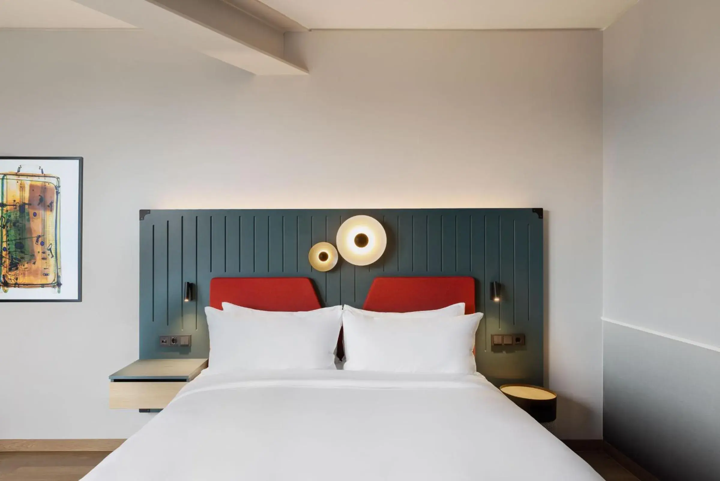 Bed in The Passenger, a Tribute Portfolio Hotel Bed in The Passenger, a Tribute Portfolio Hotel