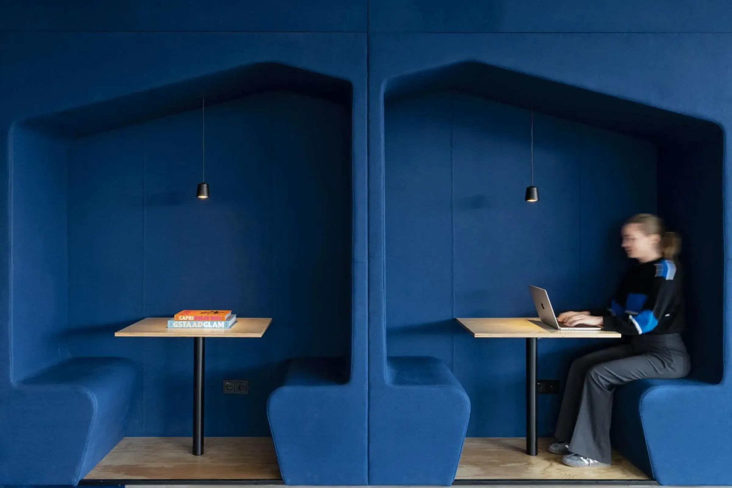 Lounge or bar in The Passenger, a Tribute Portfolio Hotel Lounge or bar in The Passenger, a Tribute Portfolio Hotel