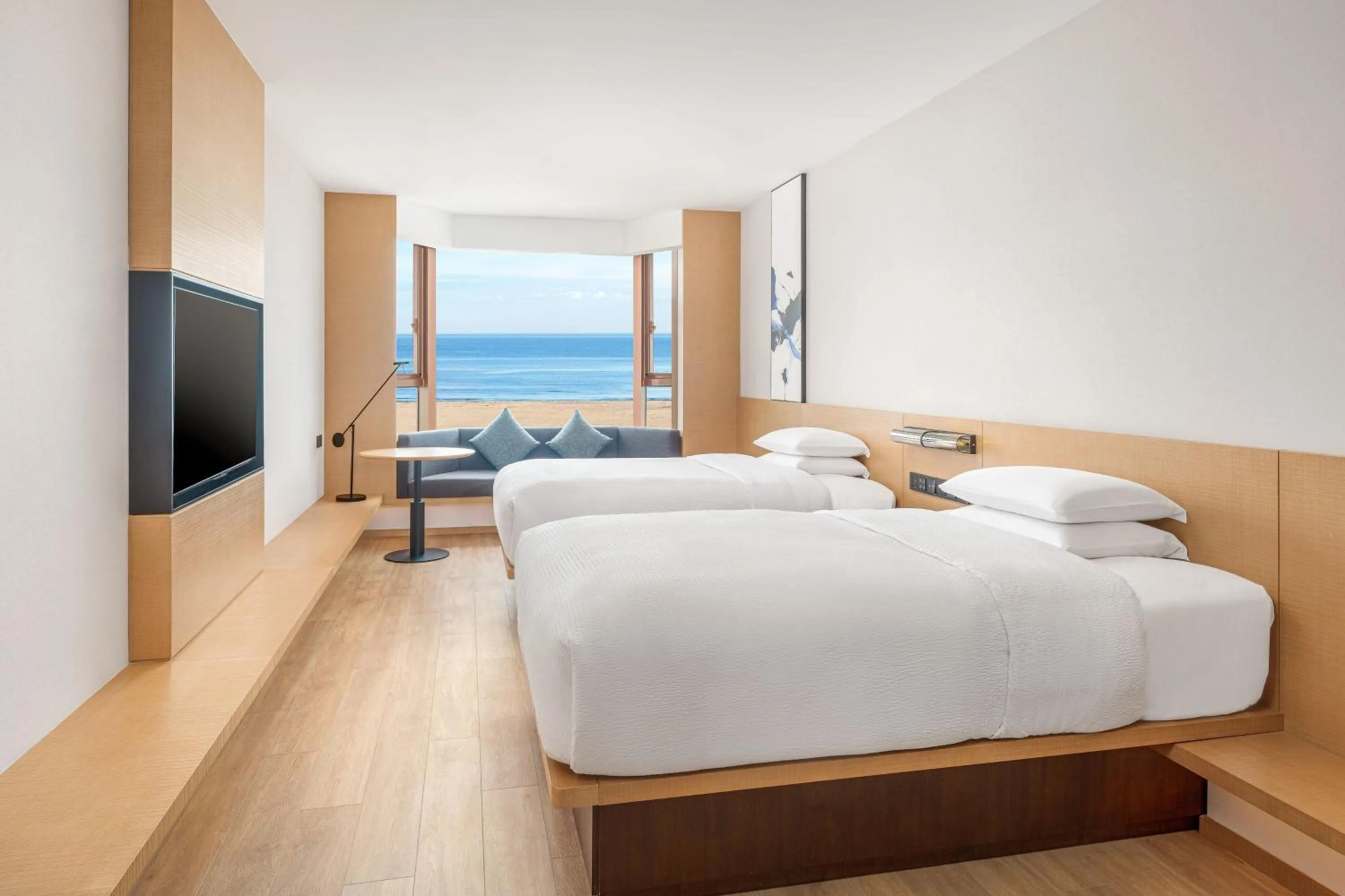 Photo of the whole room, Bed in Fairfield by Marriott Yantai