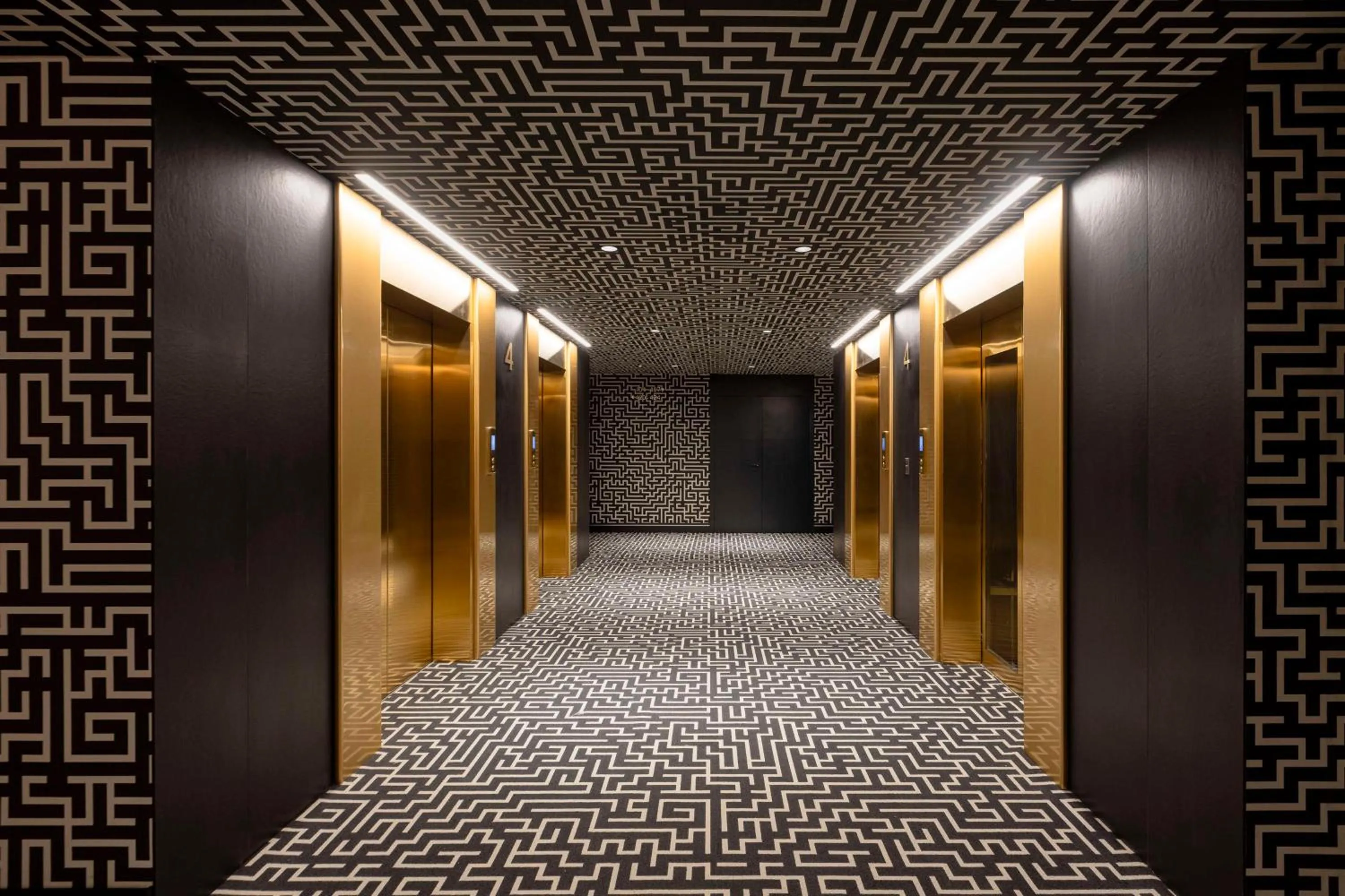 Property building in Nhow Lima