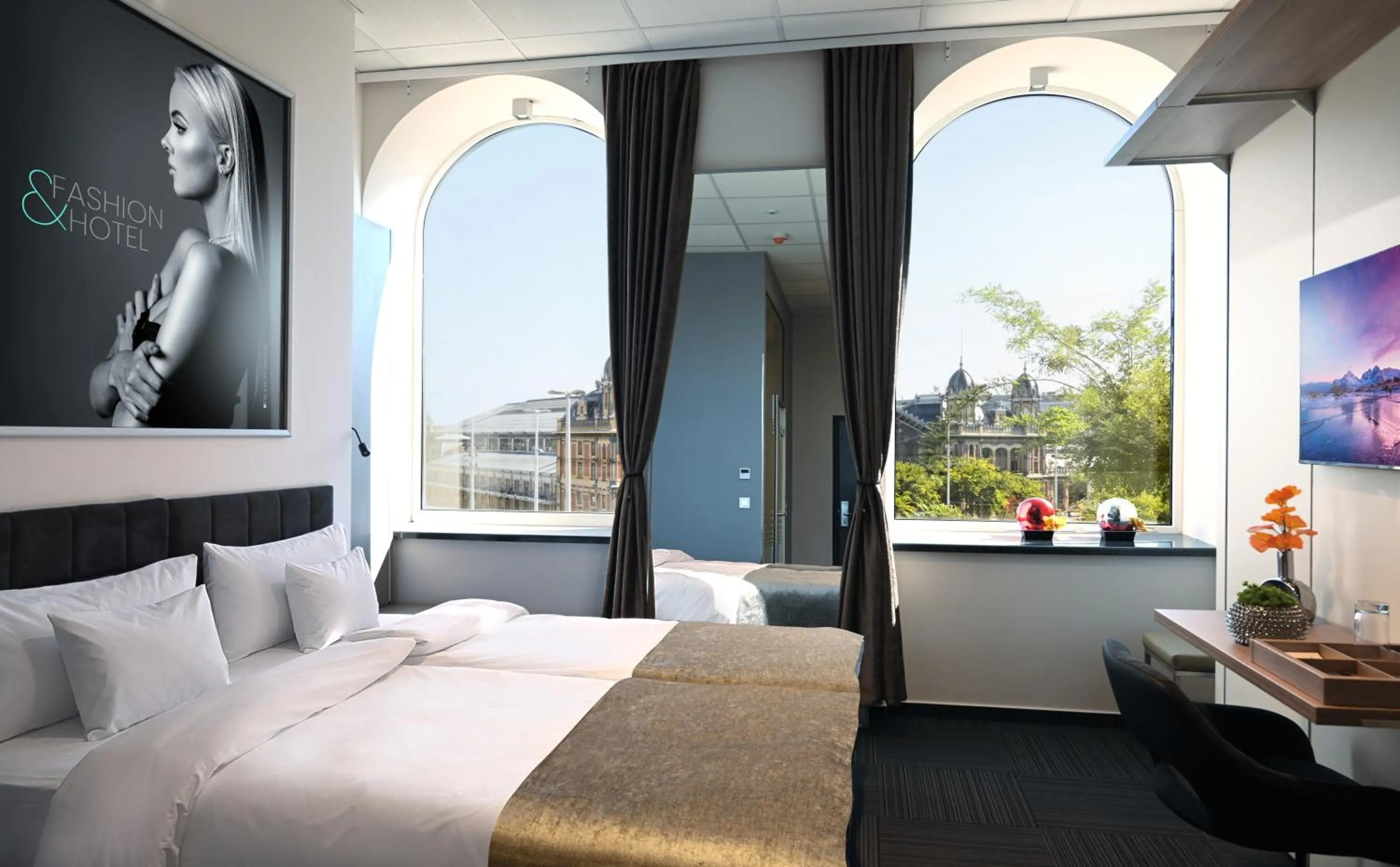 Bed in Fashion City Hotel Superior
