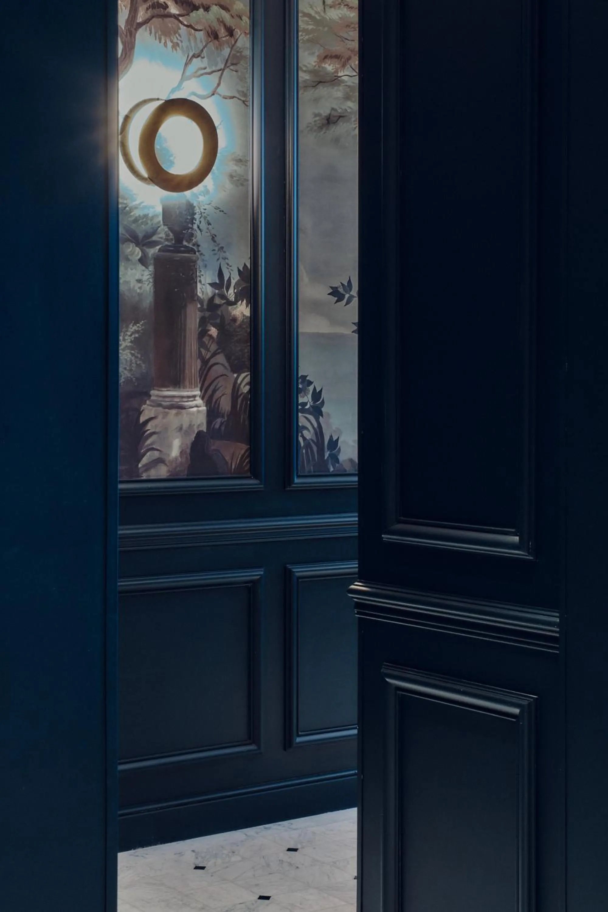 Appartement Deluxe - Royal blue 601 (Top Floor) in Nestay Sentier