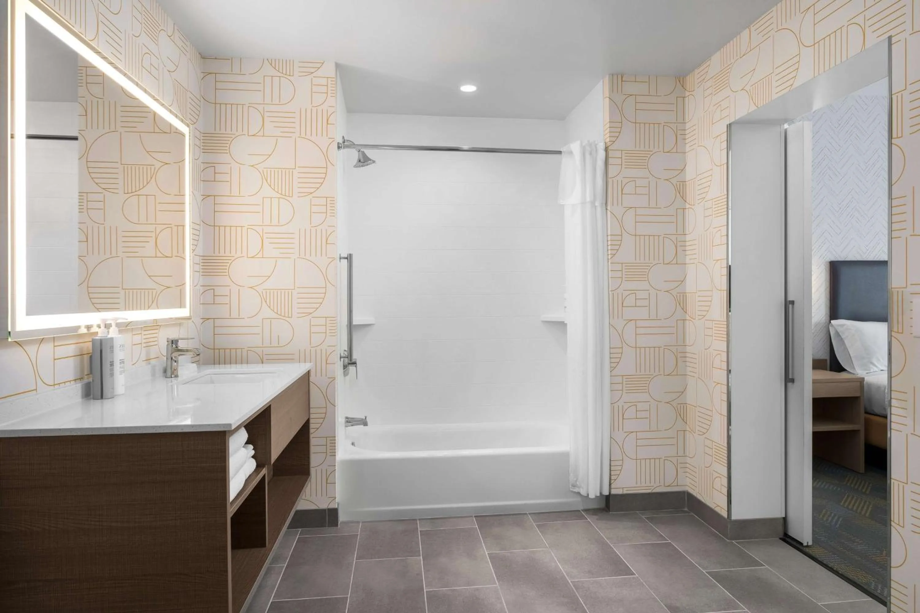 Bathroom in Home2 Suites By Hilton Eureka