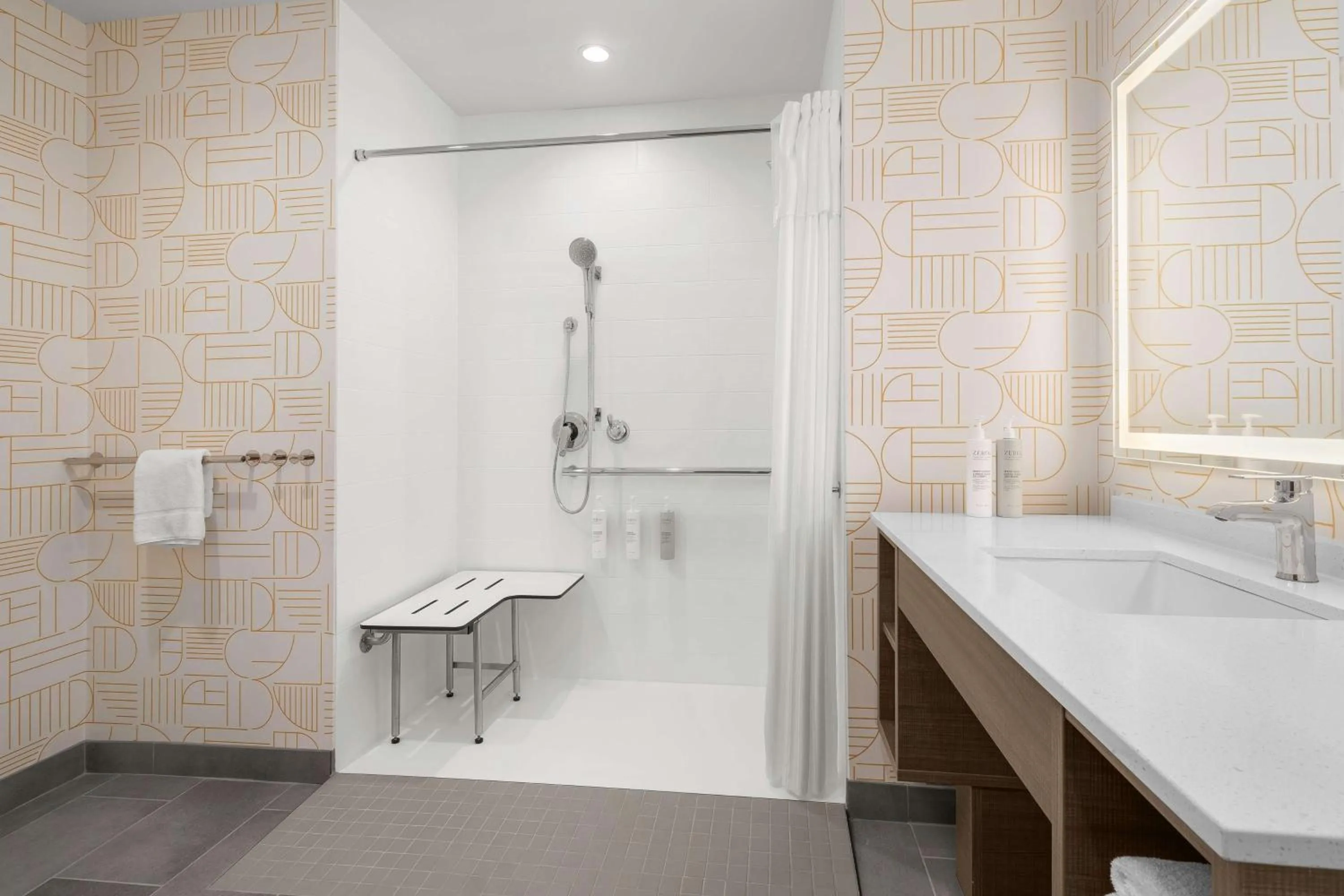 Bathroom in Home2 Suites By Hilton Eureka