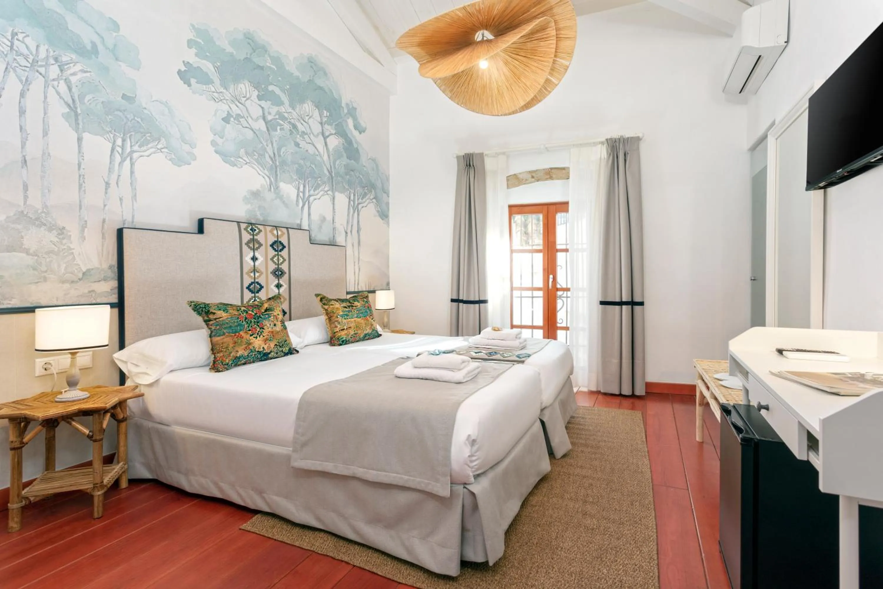 Twin Room in CSE The Old House Marbella