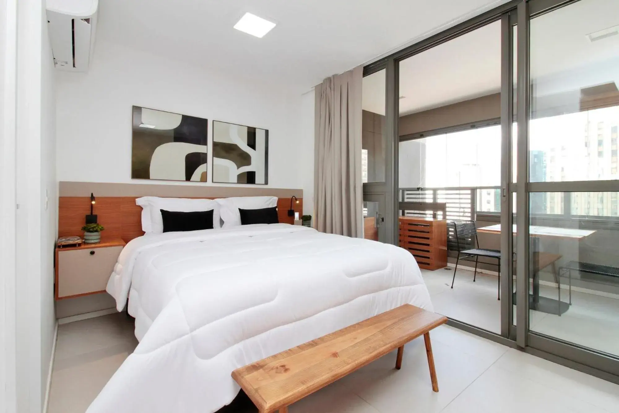 Studio Apartment with Balcony in DSG Itaim Studio Apartment with Balcony in DSG Itaim