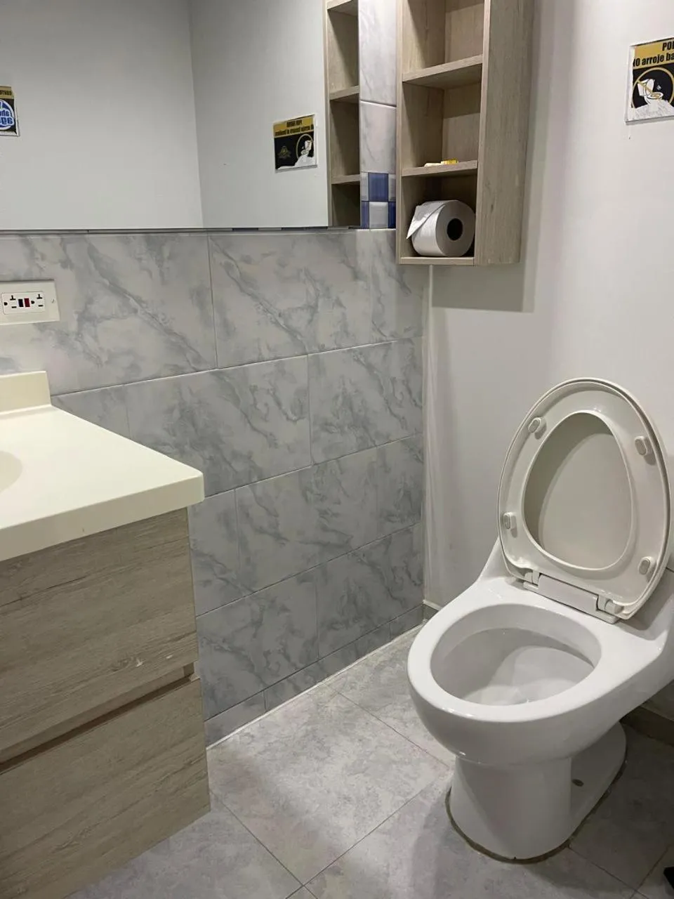 Toilet in Hotel AMBAR KING