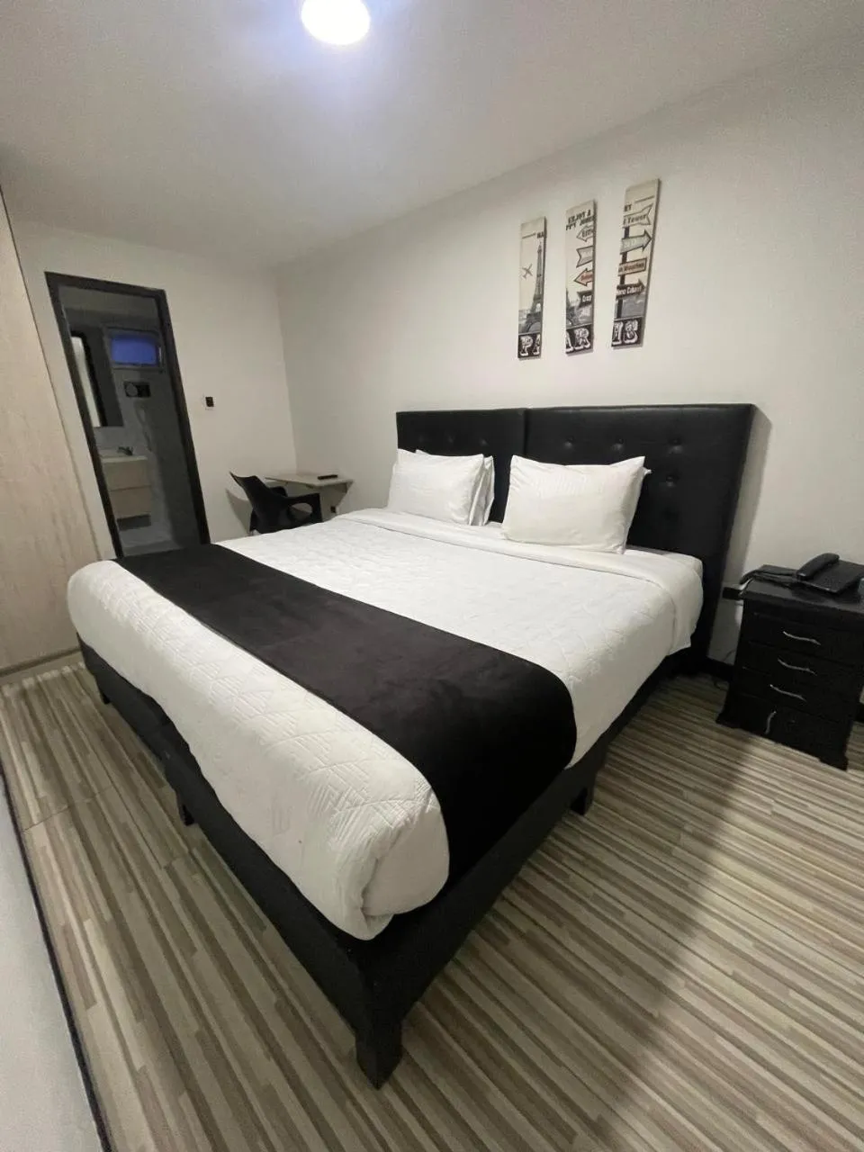 Bed in Hotel AMBAR KING