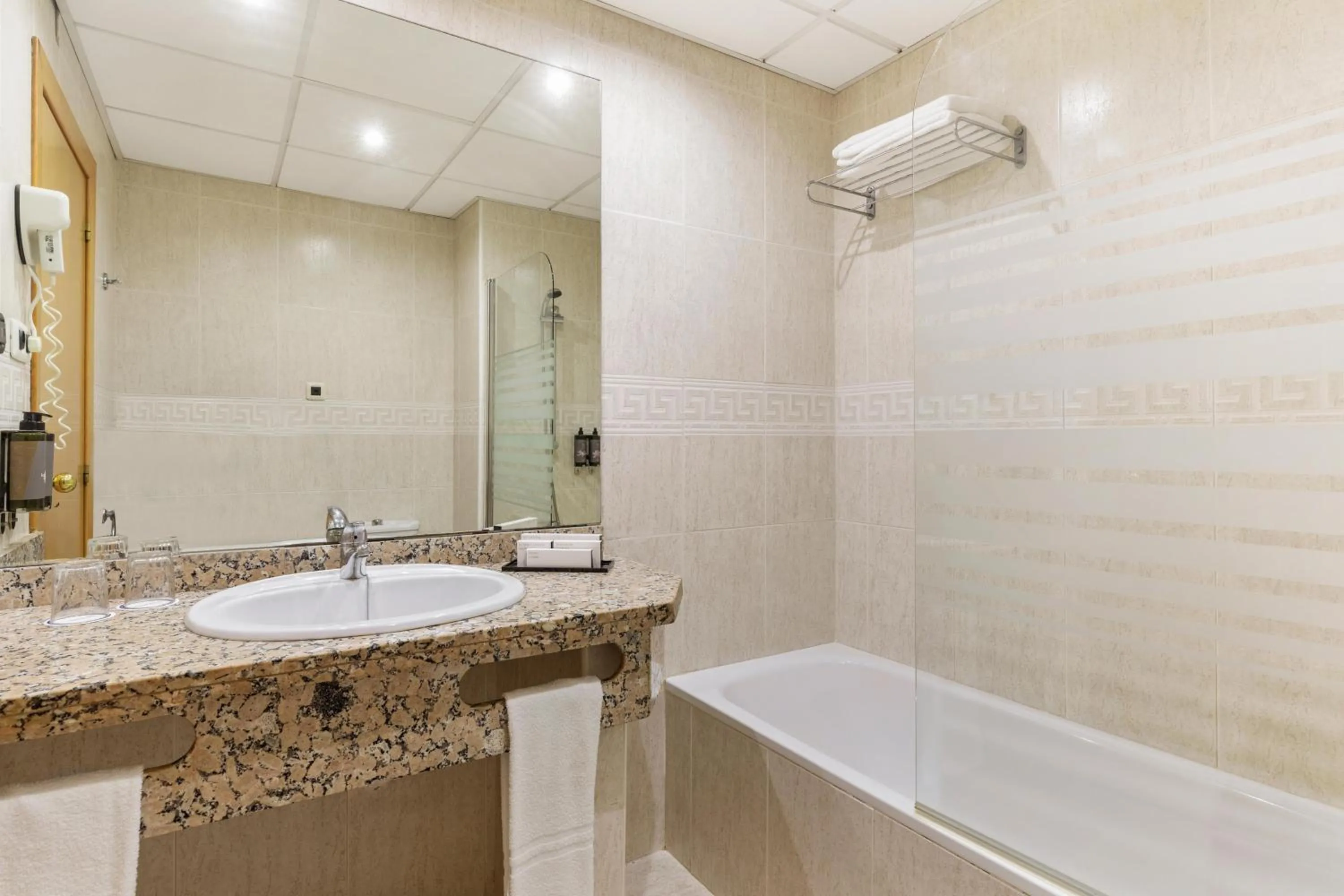 Bathroom in Hotel Best Mojácar