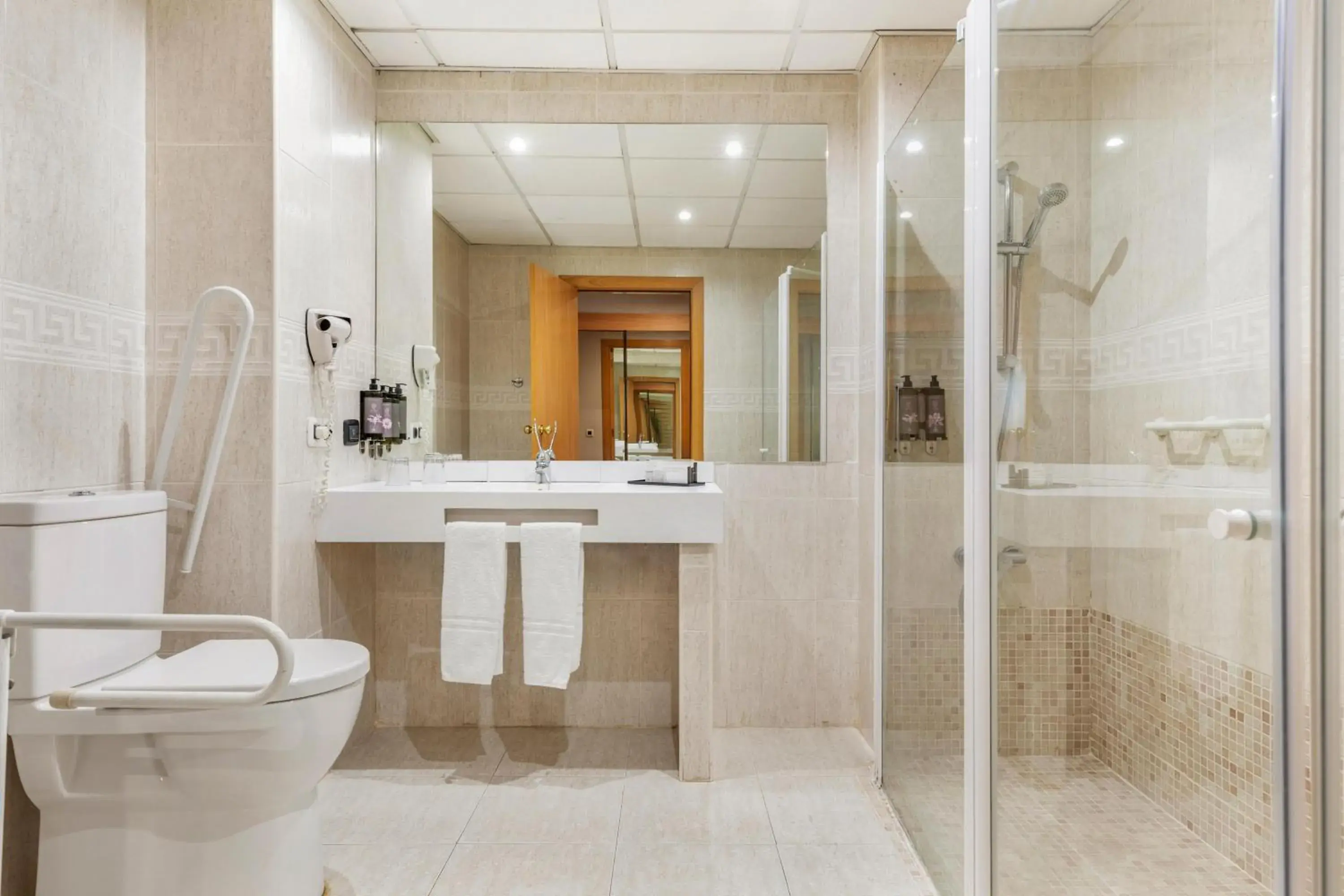 Bathroom in Hotel Best Mojácar Bathroom in Hotel Best Mojácar