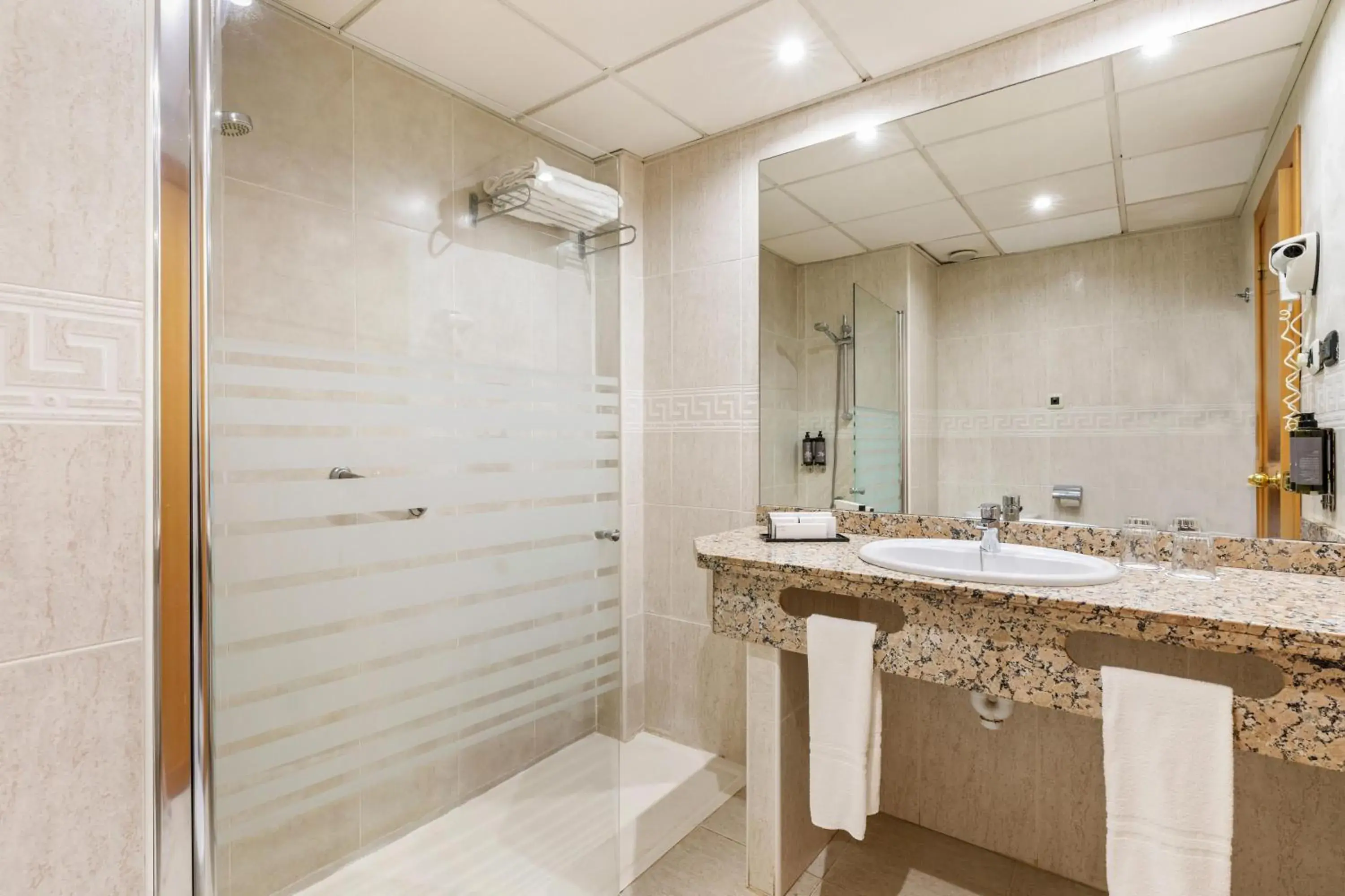 Bathroom in Hotel Best Mojácar Bathroom in Hotel Best Mojácar