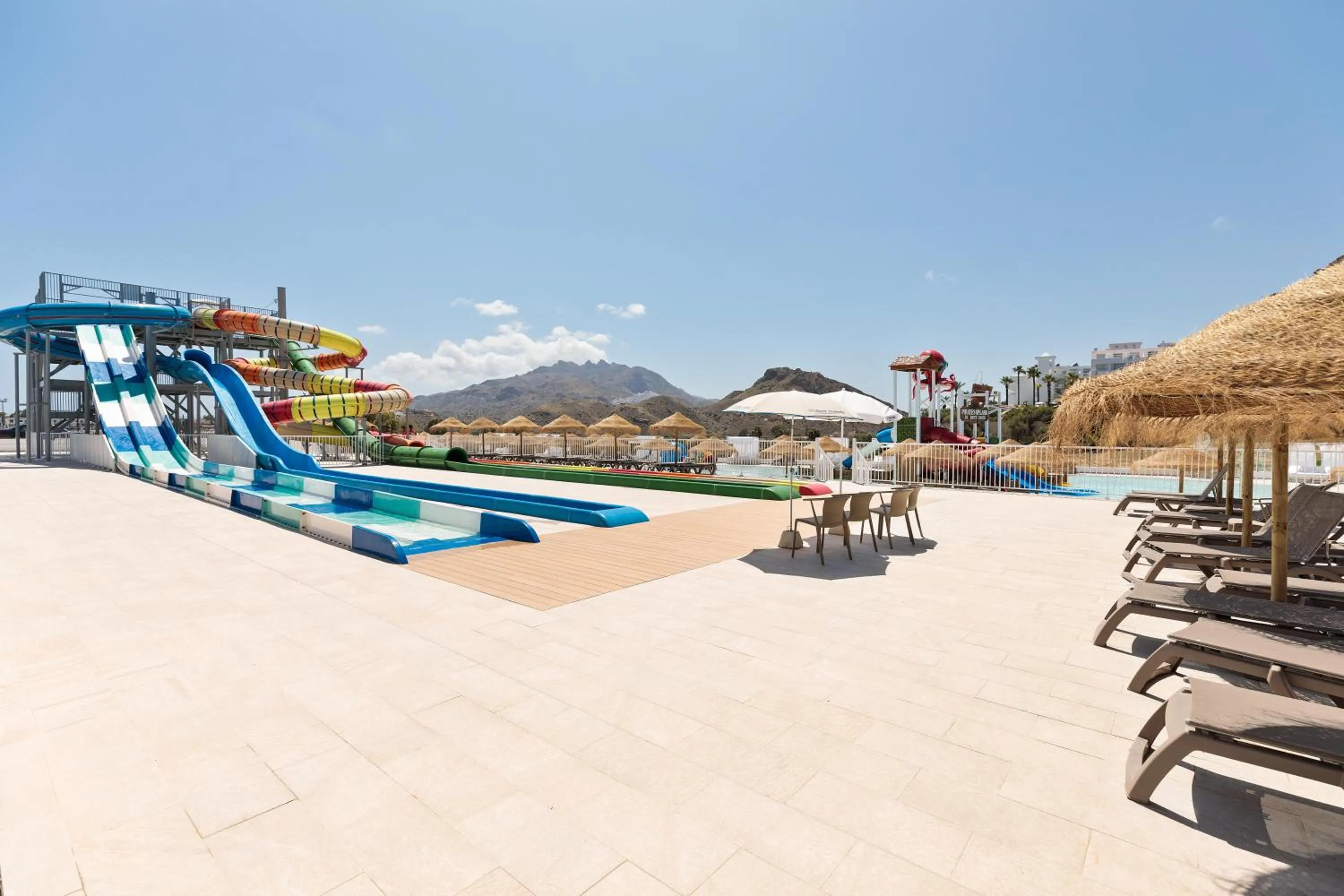 Swimming pool in Hotel Best Mojácar