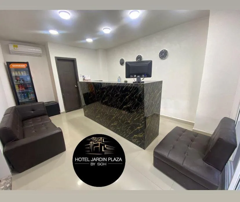 Property building in Hotel JARDIN PLAZA BY SGH