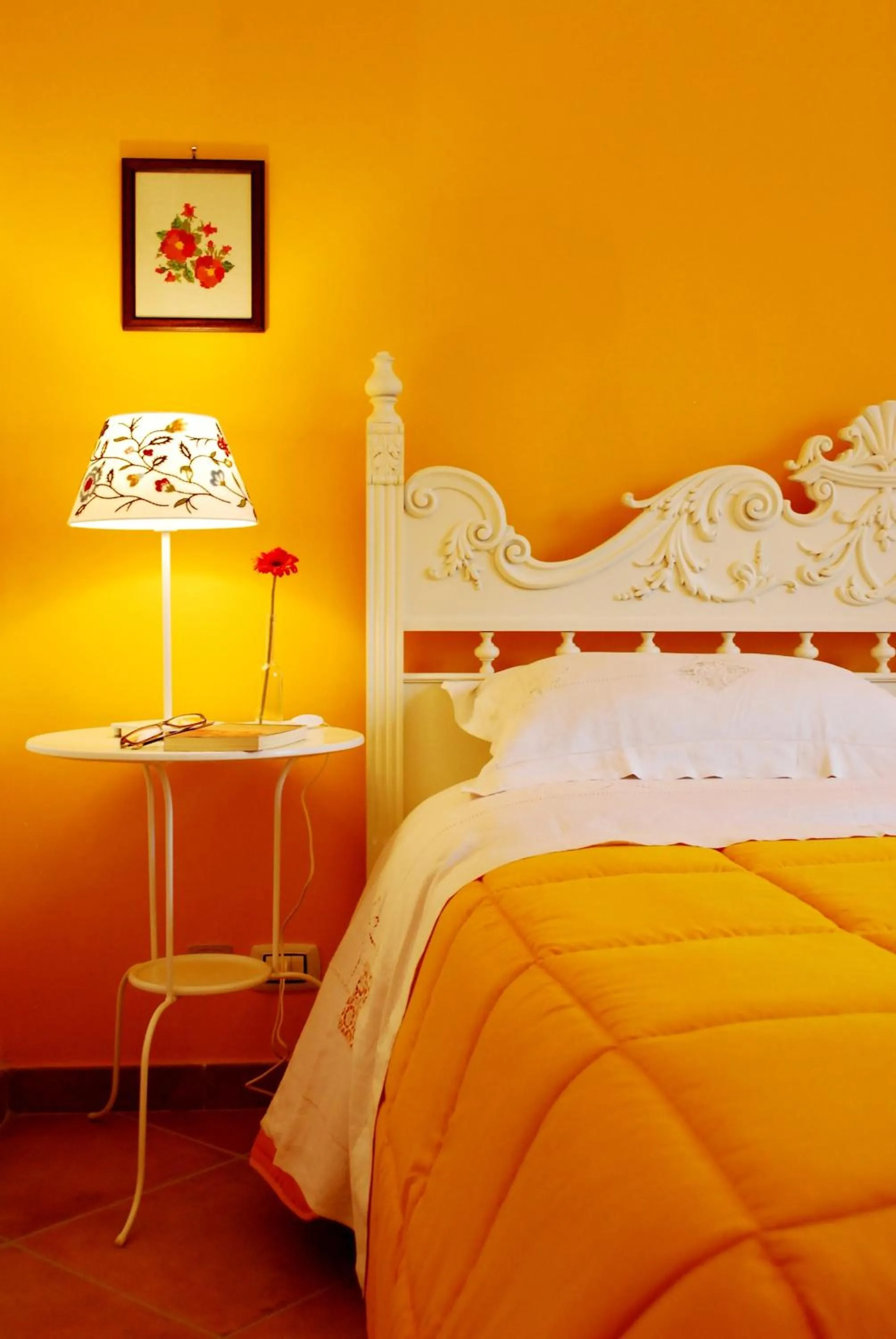 Decorative detail, Bed in Le Stanze dei Nonni