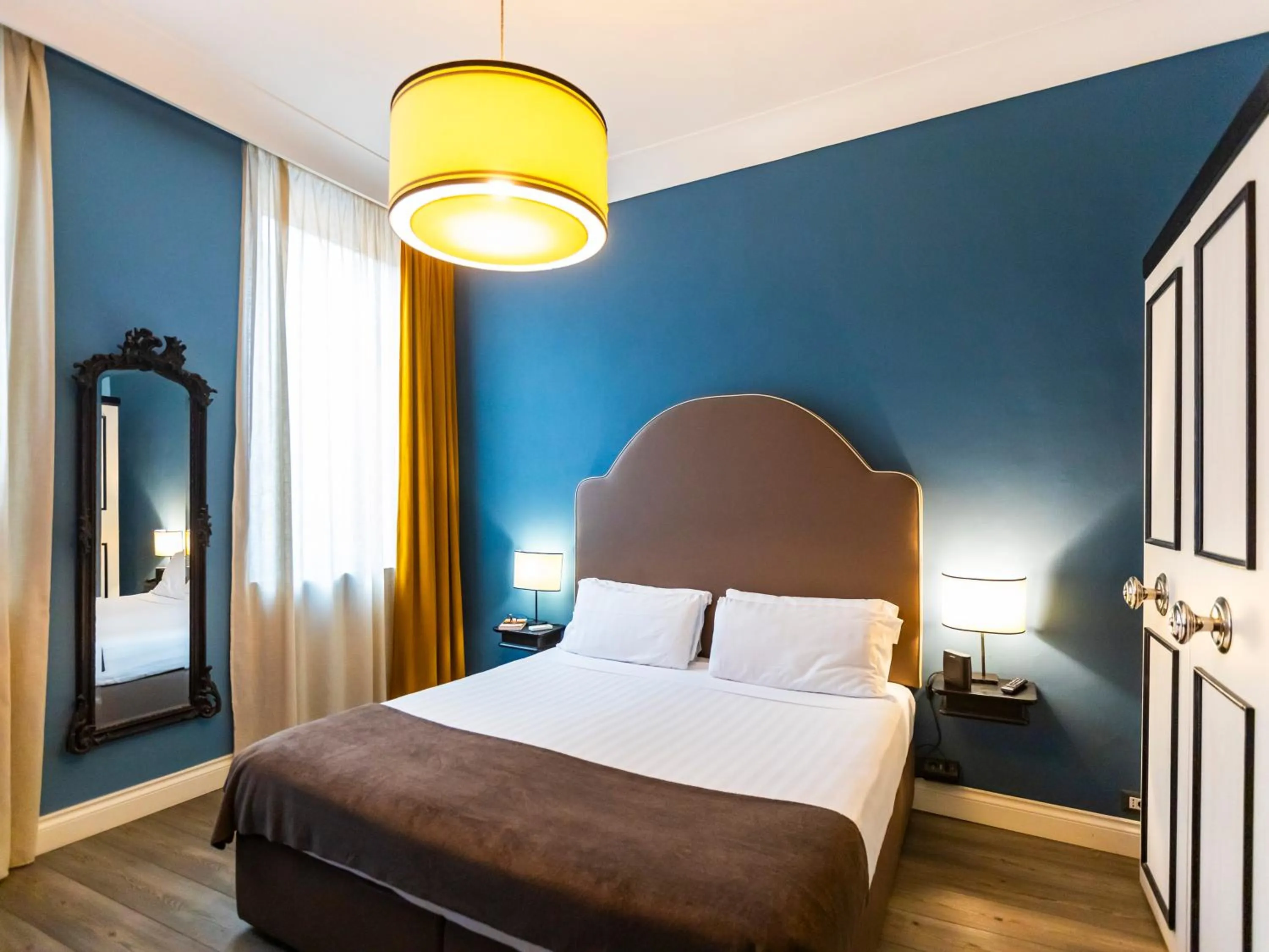 Photo of the whole room, Bed in JB Relais- Campo de' Fiori