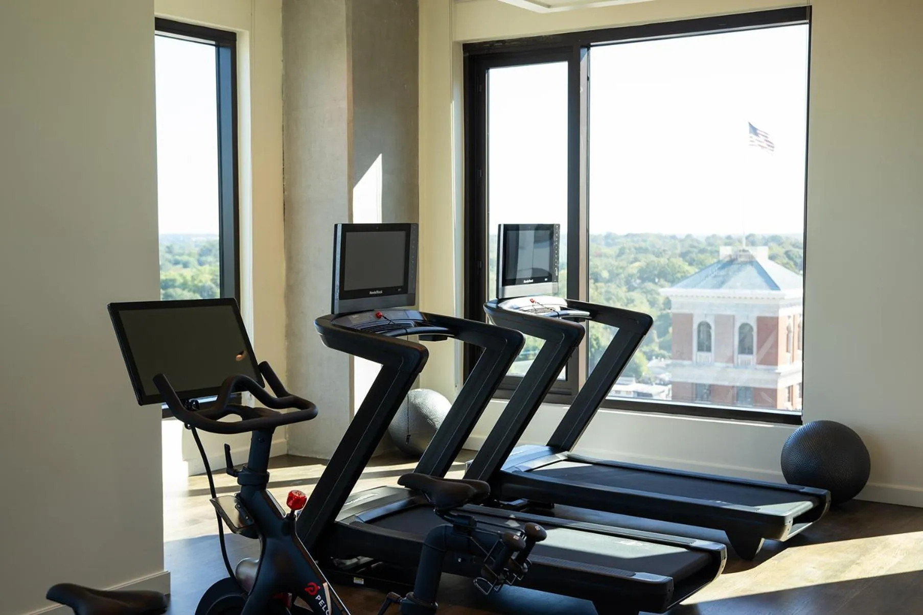 Fitness centre/facilities in Scout Living, powered by Placemakr - Midtown