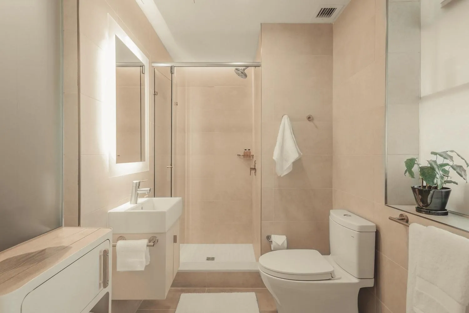 Shower in Scout Living, powered by Placemakr - Midtown