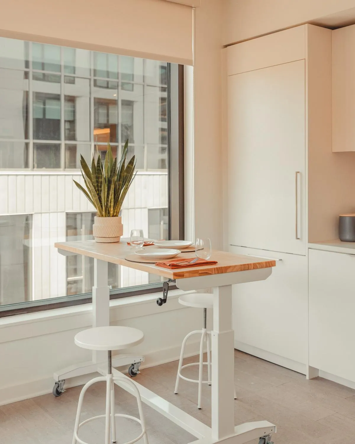 Kitchen or kitchenette in Scout Living, powered by Placemakr - Midtown
